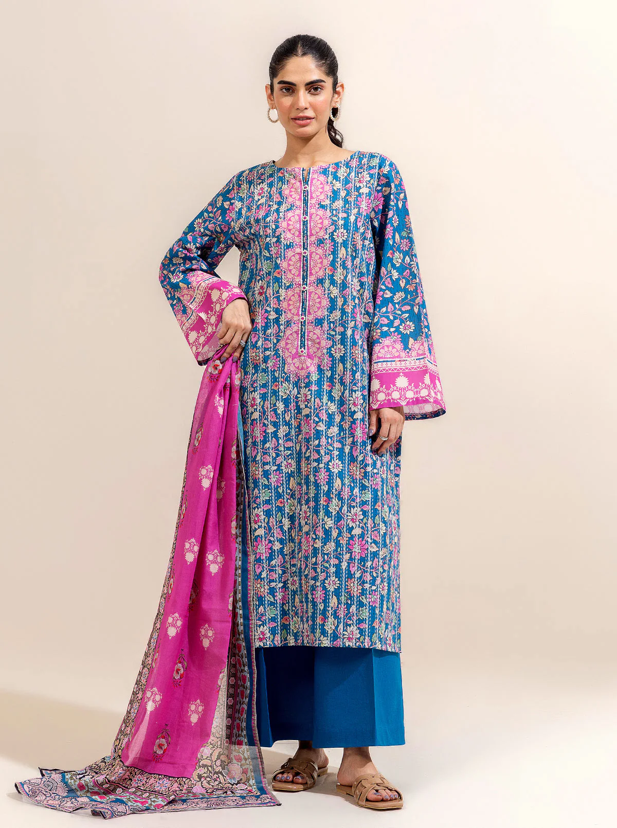 2 PIECE PRINTED LAWN SUIT-FLORAL BALANCE (UNSTITCHED) - Image 4
