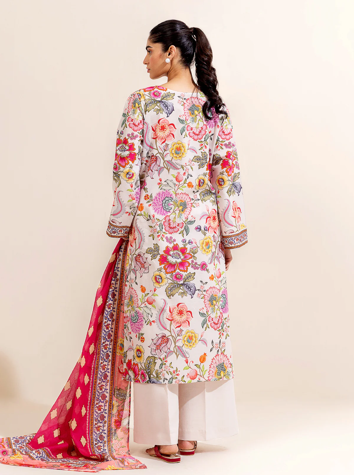 2 PIECE PRINTED LAWN SUIT-TRUE BEAUTY (UNSTITCHED) - Image 4