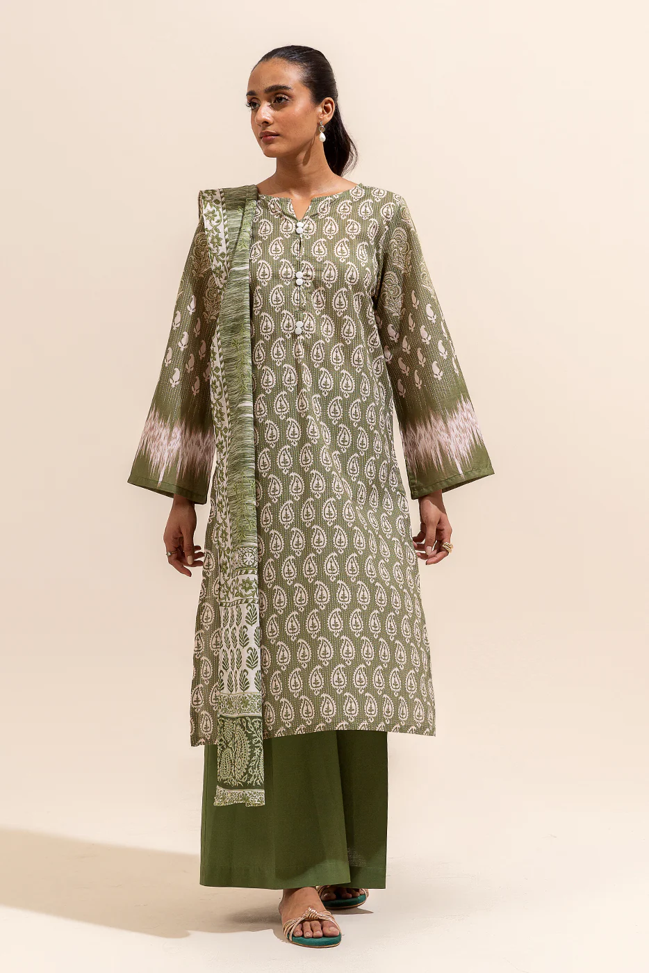 2 PIECE PRINTED LAWN SUIT-APPLE NILE (UNSTITCHED) - Image 5