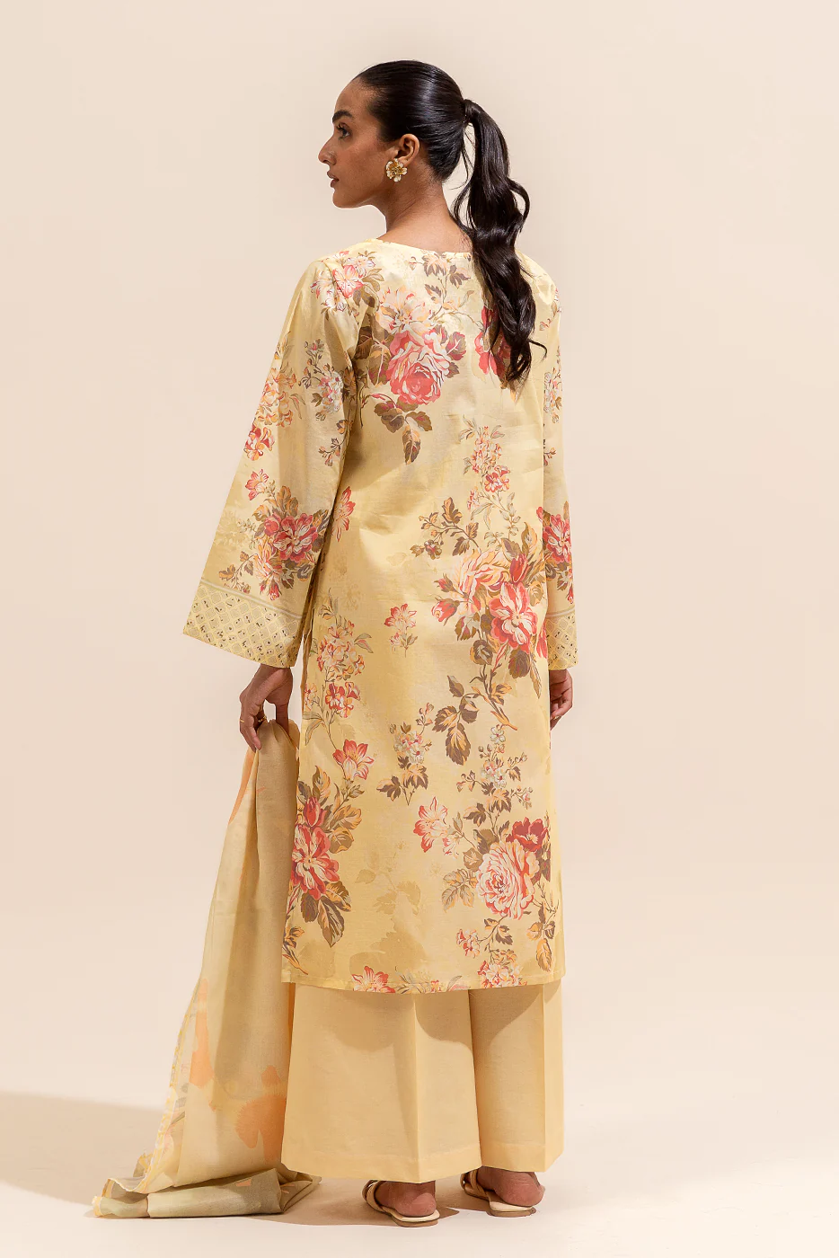 2 PIECE PRINTED LAWN SUIT-VINTAGE VEIL (UNSTITCHED) - Image 3