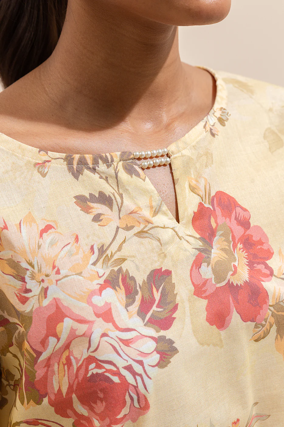 2 PIECE PRINTED LAWN SUIT-VINTAGE VEIL (UNSTITCHED) - Image 4
