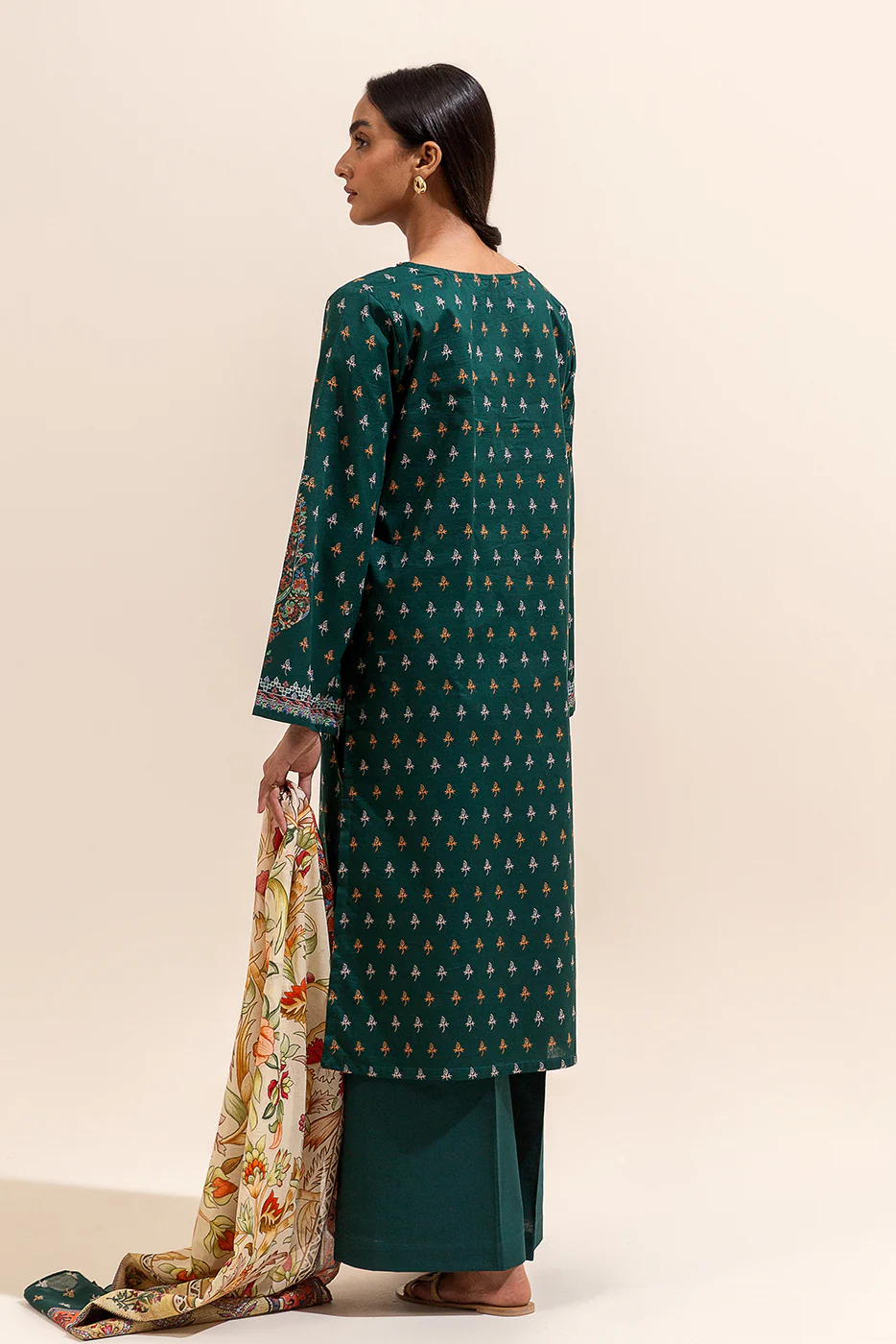 2 PIECE PRINTED LAWN SUIT-PAISLEY POISON (UNSTITCHED) - Image 4
