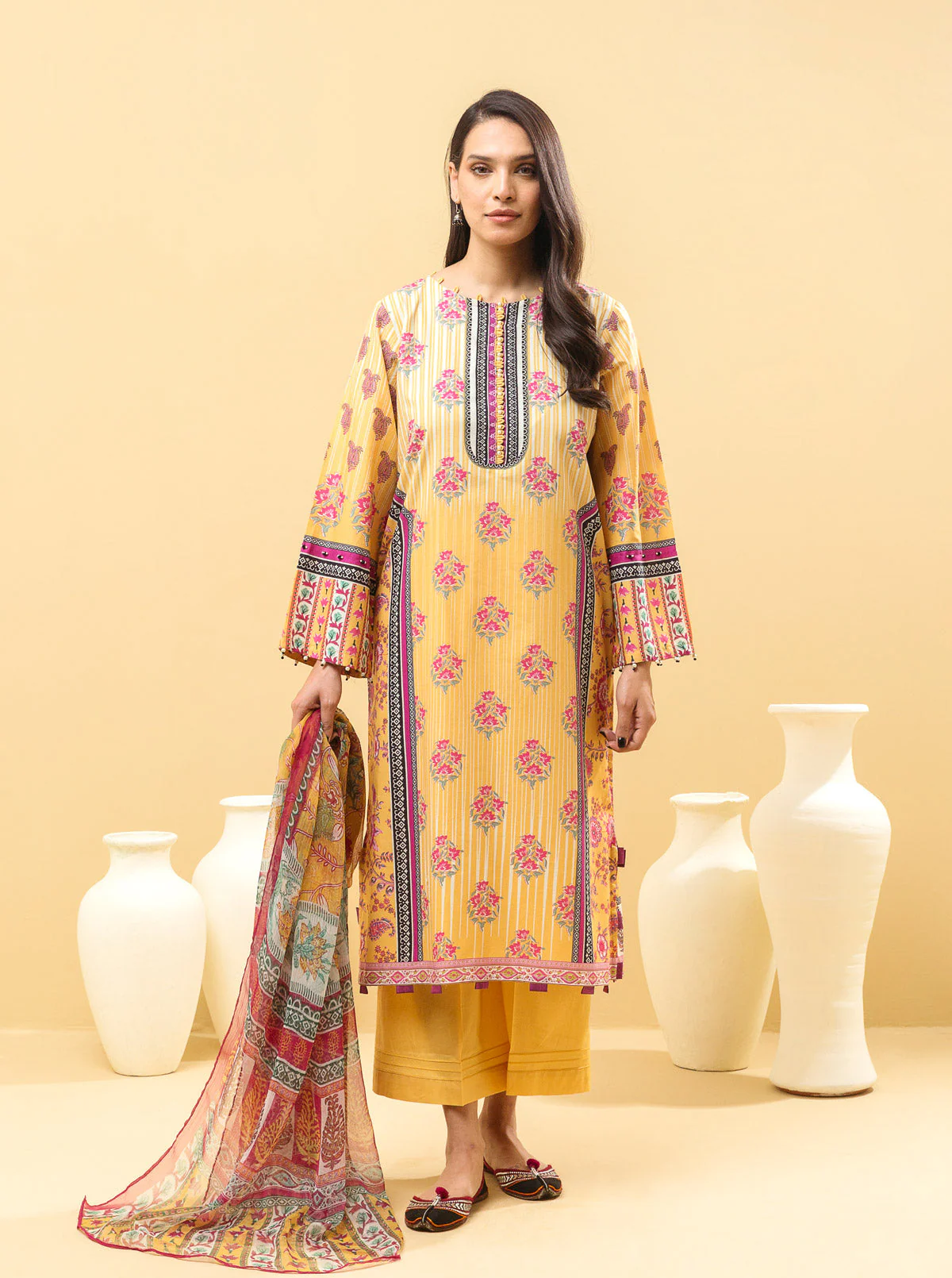 2 PIECE - PRINTED LAWN SUIT - FLORA FANTASIA - Image 3