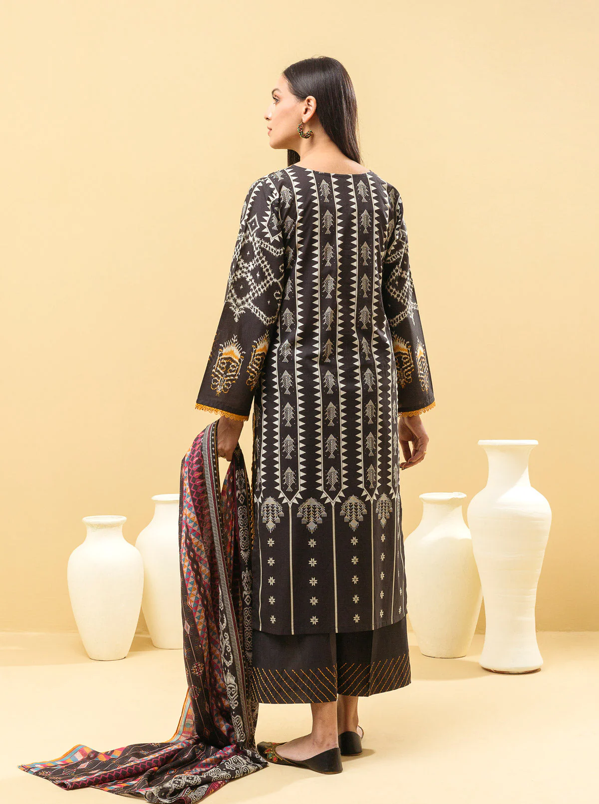2 PIECE - PRINTED LAWN SUIT - VINTAGE ORNATE - Image 7