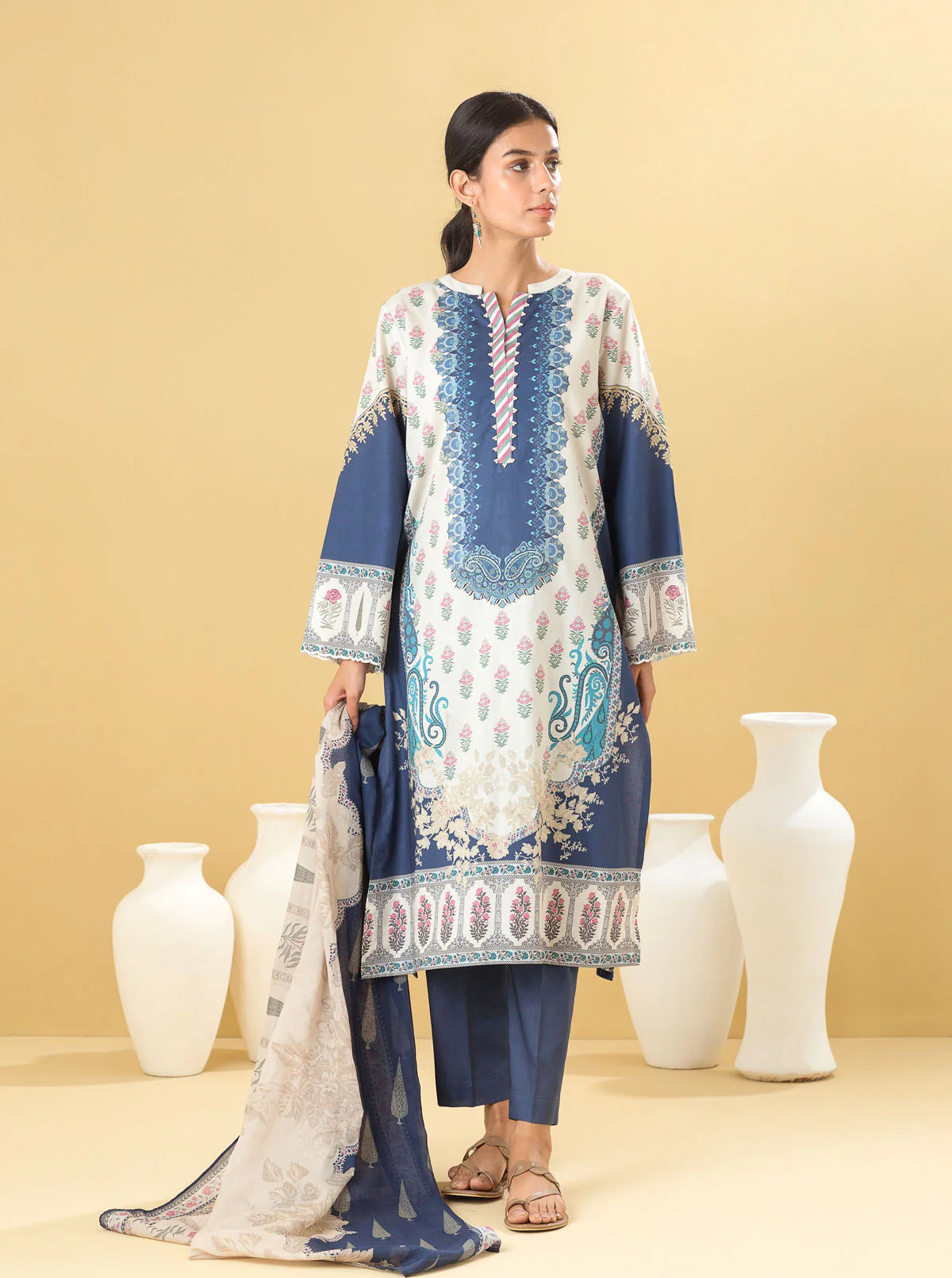 3 PIECE - PRINTED LAWN SUIT - ORIENTAL ESCAPE - Image 3