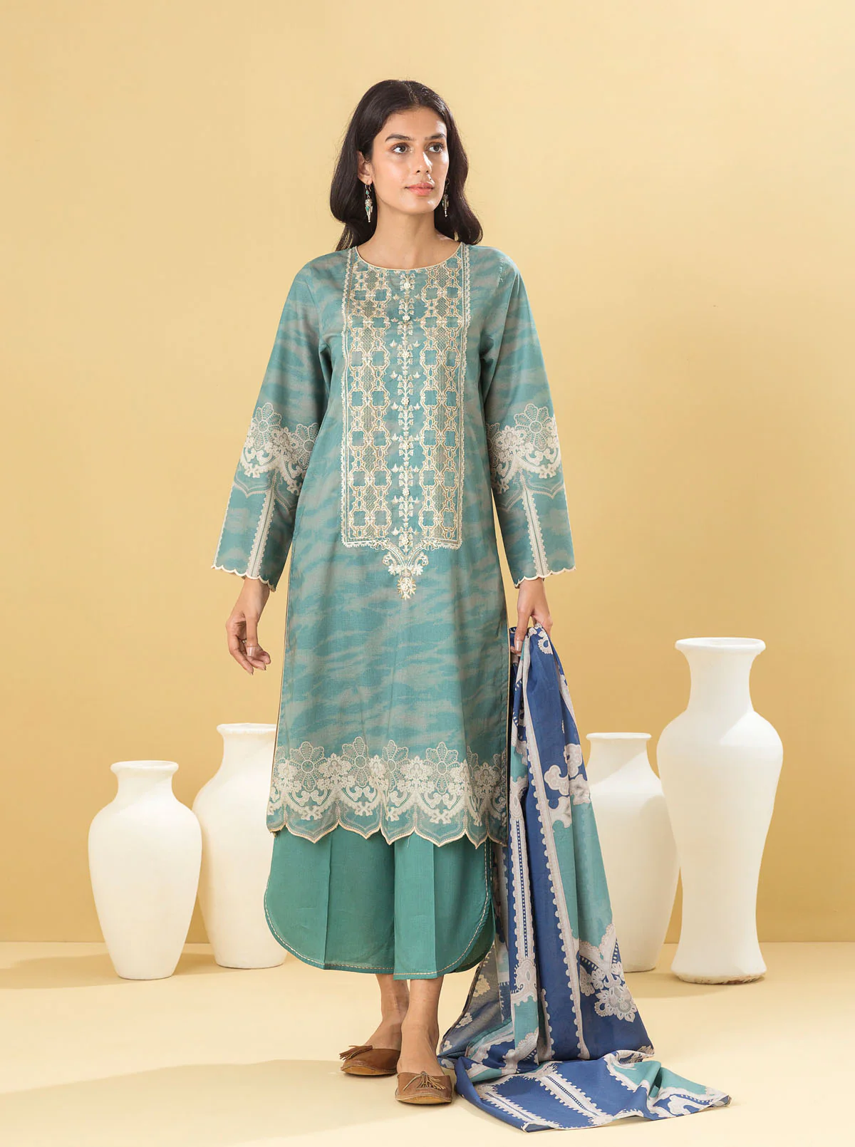 3 PIECE - EMBROIDERED LAWN SUIT - GEMSTONE TEAL - Image 3