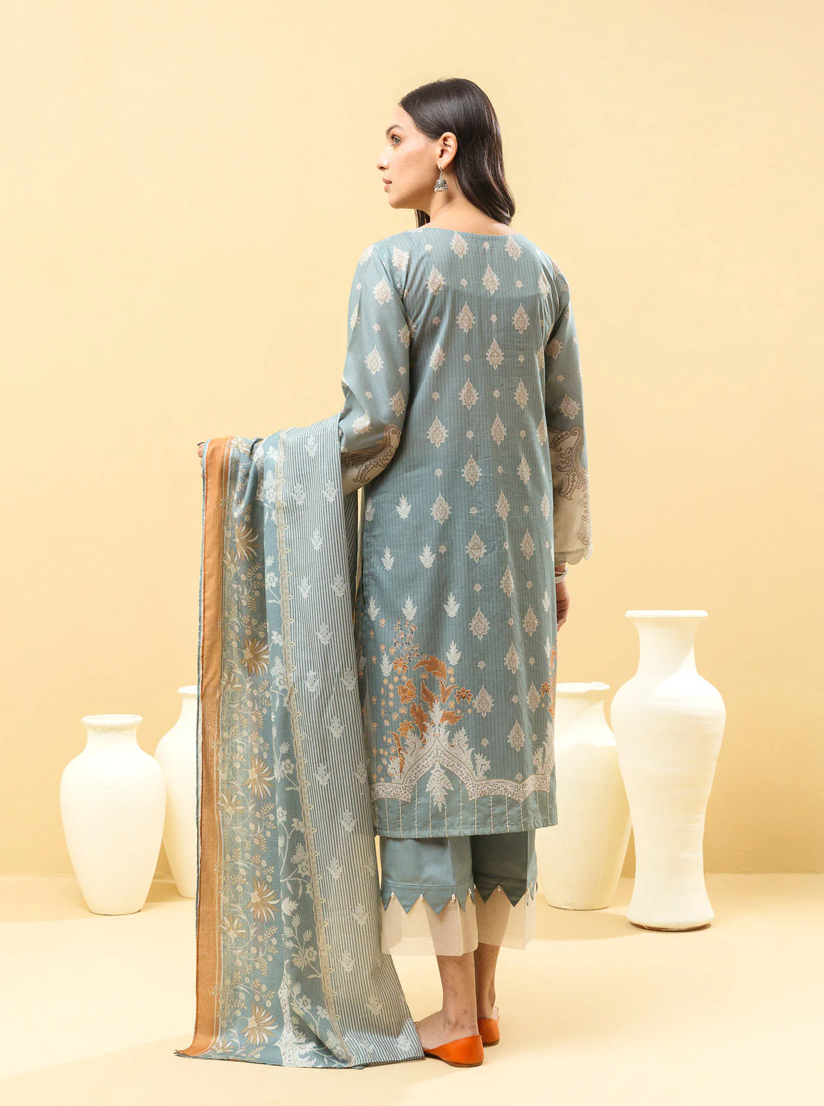 3 PIECE - EMBROIDERED LAWN SUIT - DELICATE DECO - Image 6