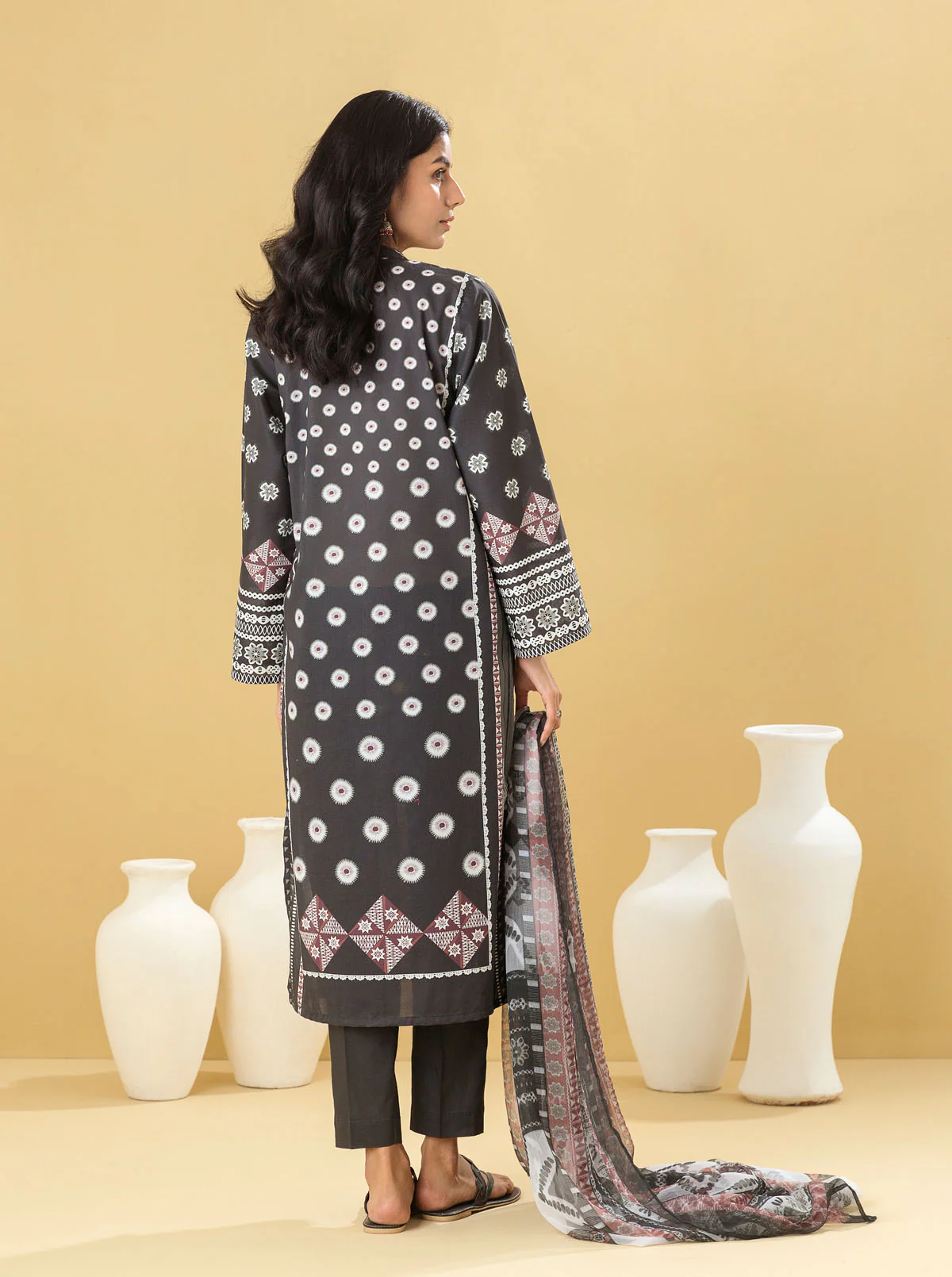 3 PIECE - PRINTED LAWN SUIT - NOIR HUES - Image 6