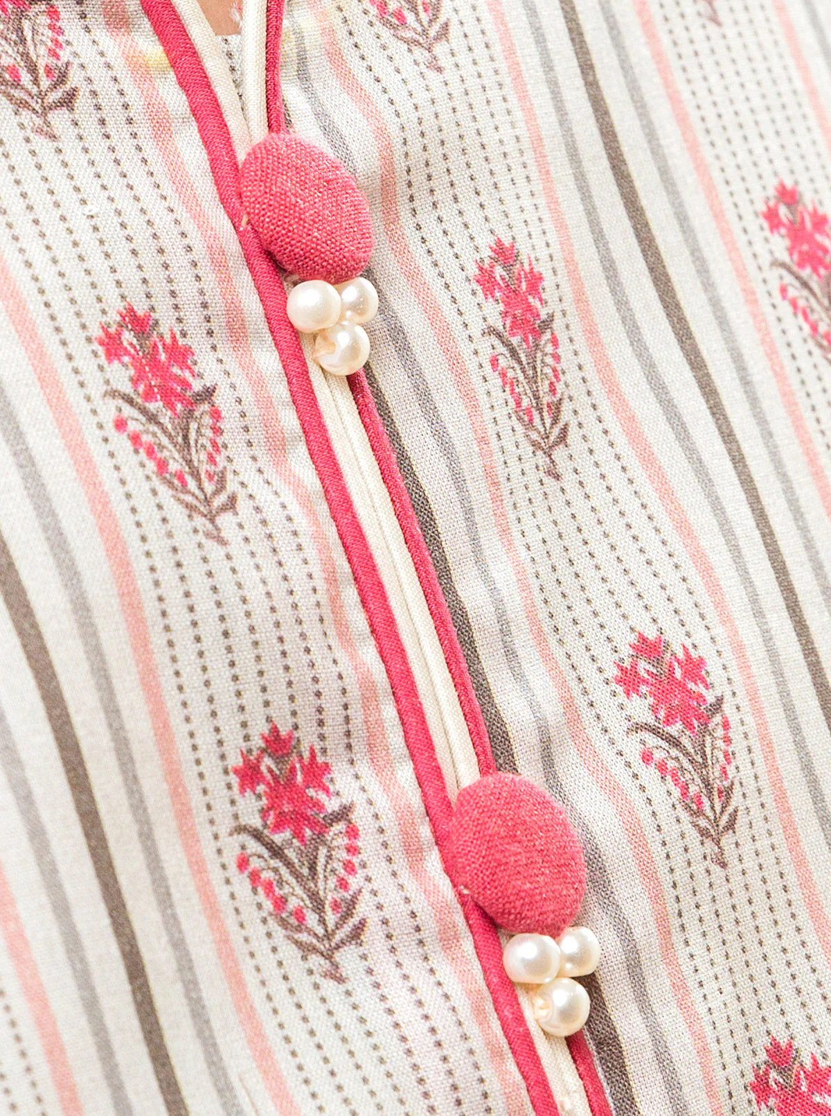 3 PIECE - EMBROIDERED LAWN SUIT - MELLIFLUOUS MELODY - Image 3