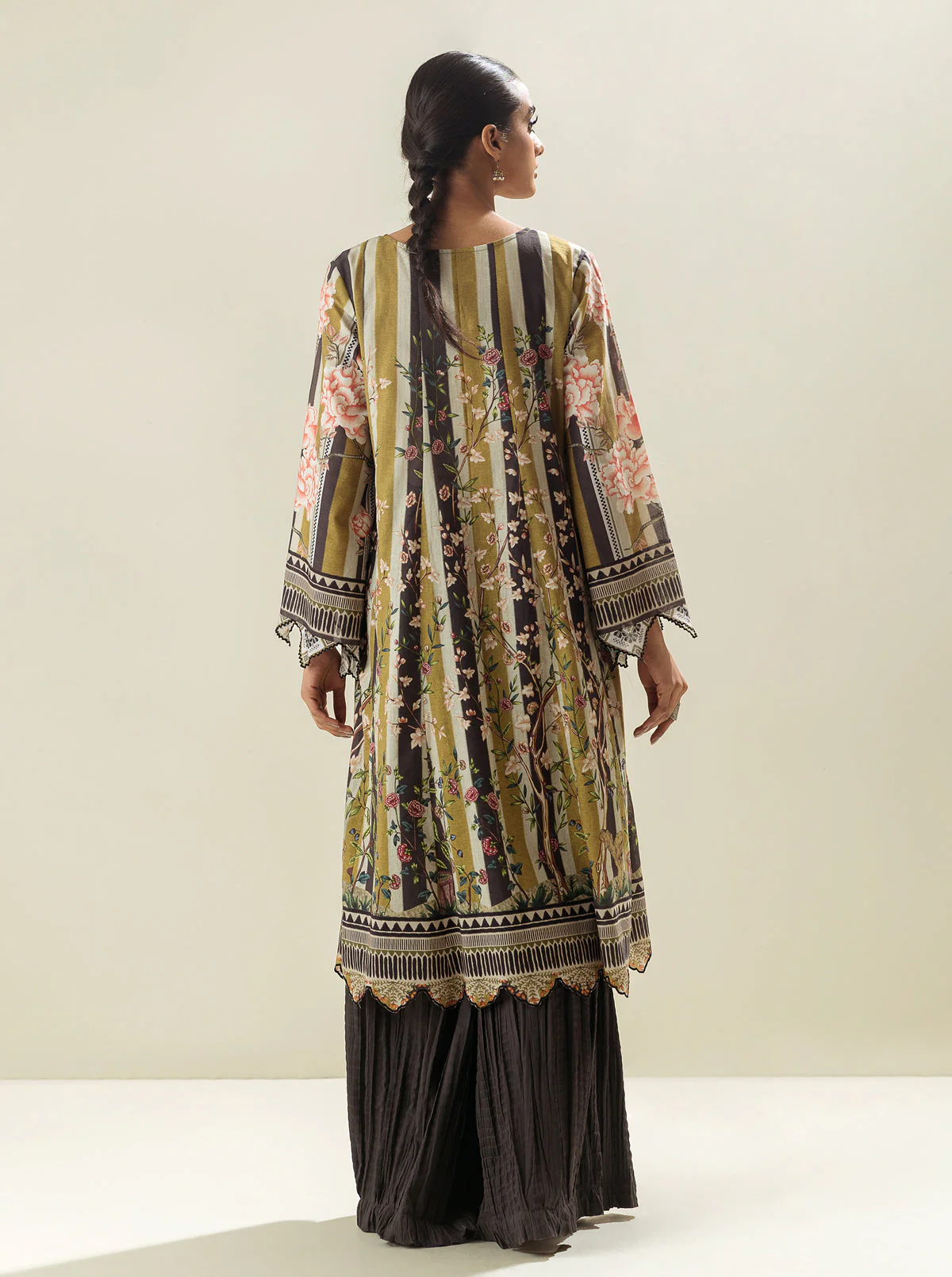 1 PIECE - PRINTED LAWN SHIRT - NATURAL LURE - Image 4