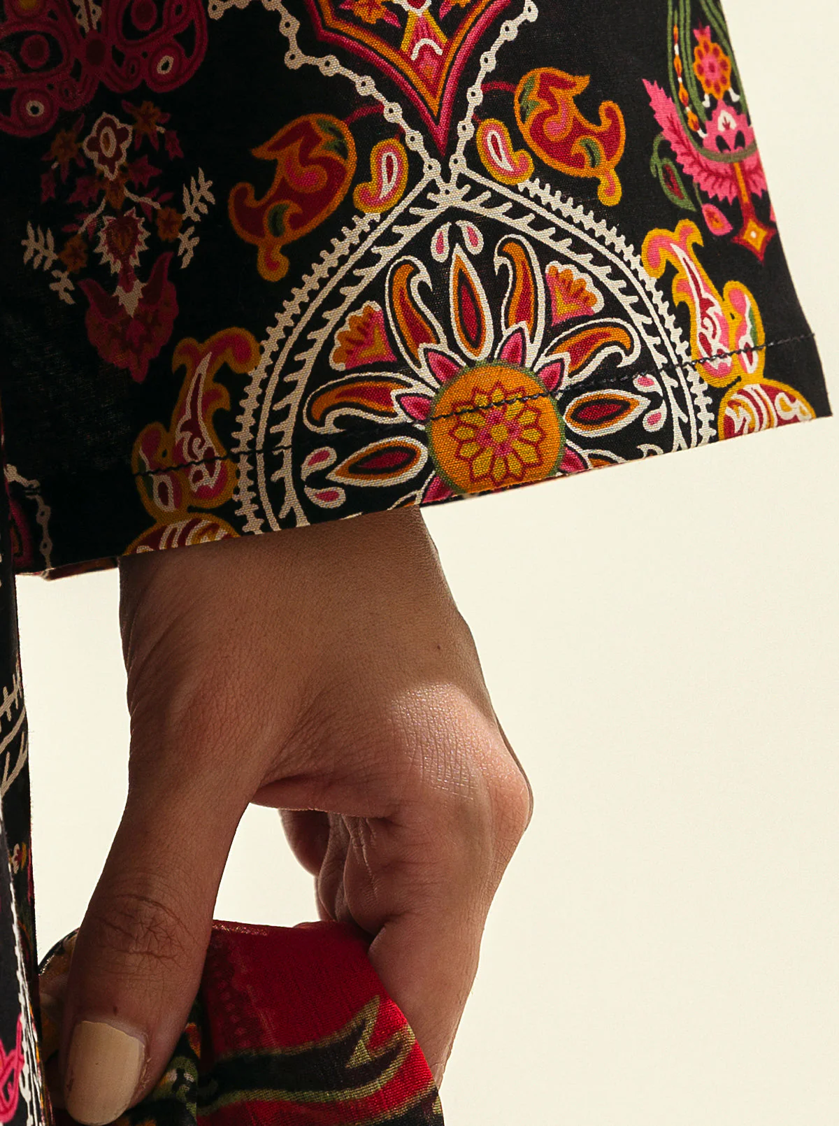 2 PIECE - PRINTED LAWN SUIT - EXOTIC ODYSSEY - Image 4