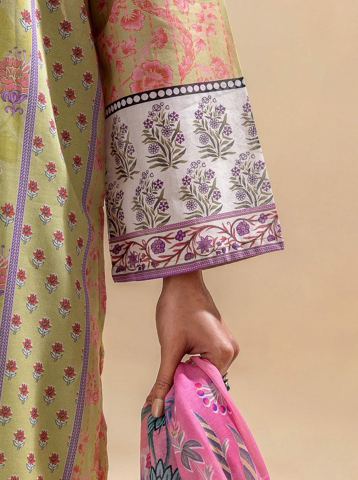 2 PIECE PRINTED LAWN SUIT-VIBRANT BLISS (UNSTITCHED) - Image 2