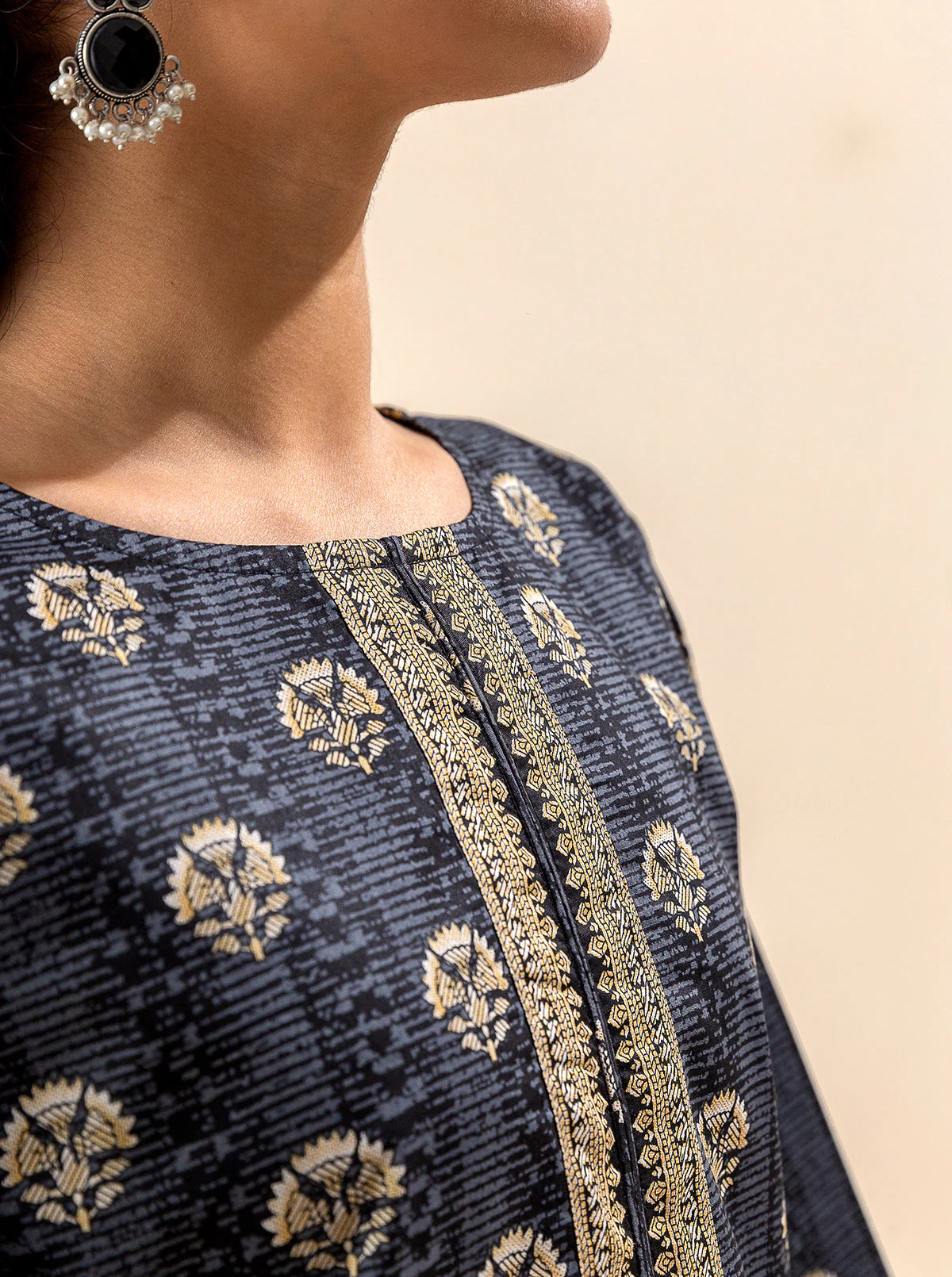 2 PIECE PRINTED LAWN SUIT-COAL SECRET (UNSTITCHED) - Image 3
