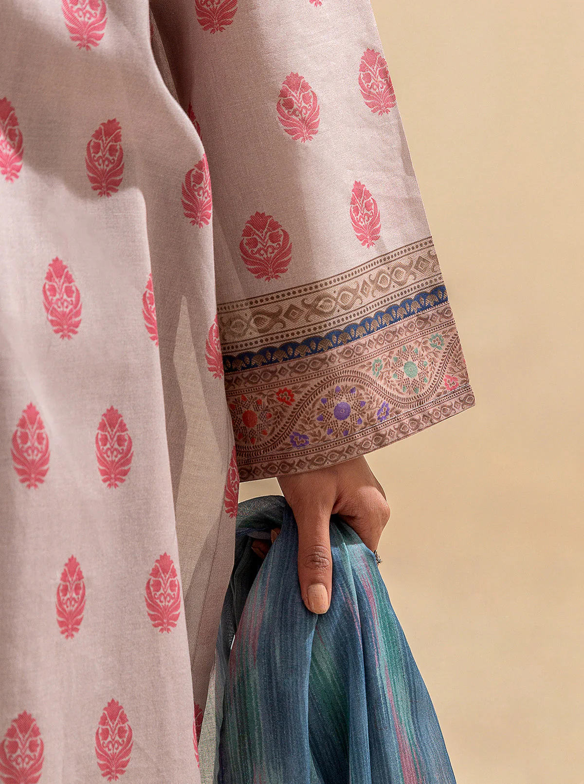 3 PIECE PRINTED LAWN SUIT-PASSION PINK (UNSTITCHED) - Image 2