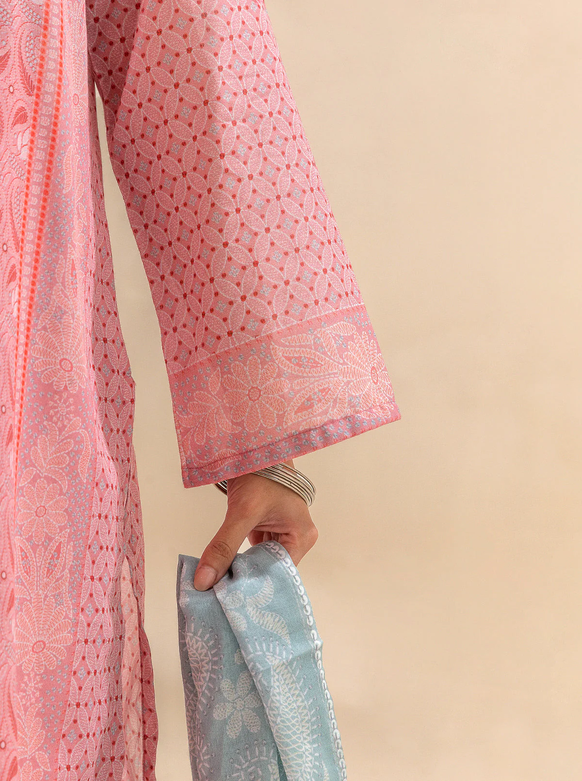 3 PIECE PRINTED LAWN SUIT-SERENE NEEDLE (UNSTITCHED) - Image 3