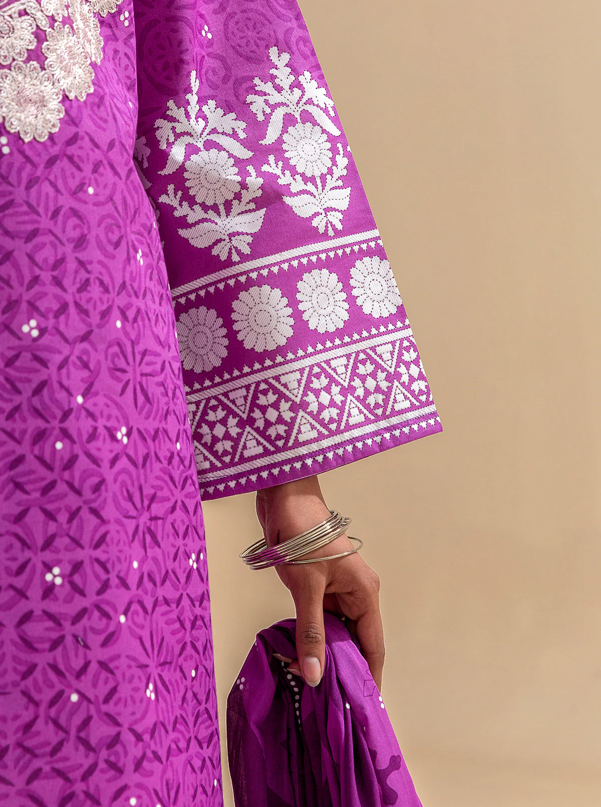 3 PIECE EMBROIDERED LAWN SUIT-CACTUS FLOWER (UNSTITCHED) - Image 7