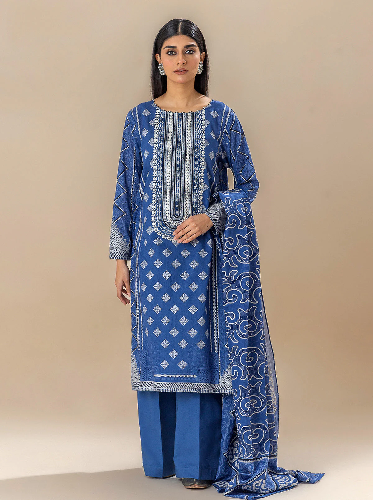 3 PIECE EMBROIDERED LAWN SUIT-BRIGHT STAR (UNSTITCHED) - Image 4
