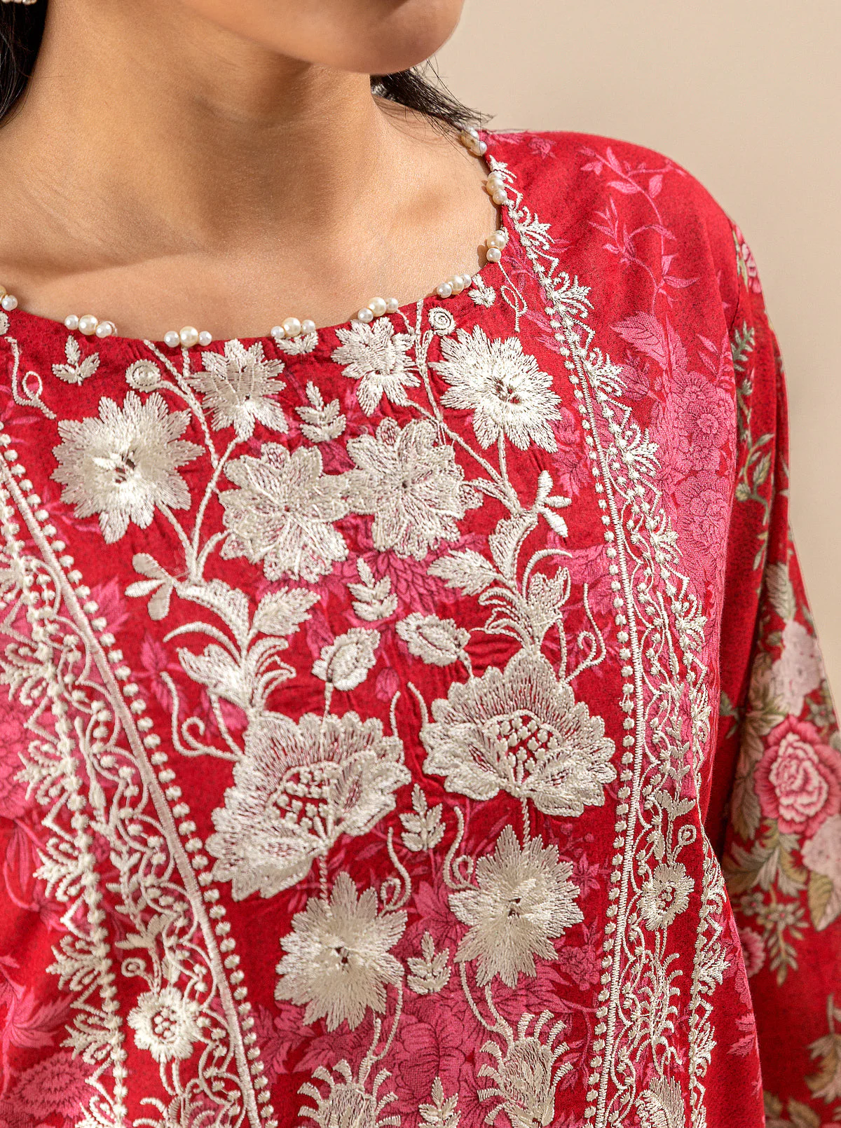 3 PIECE EMBROIDERED LAWN SUIT-ROMANCE SEASON (UNSTITCHED) - Image 4