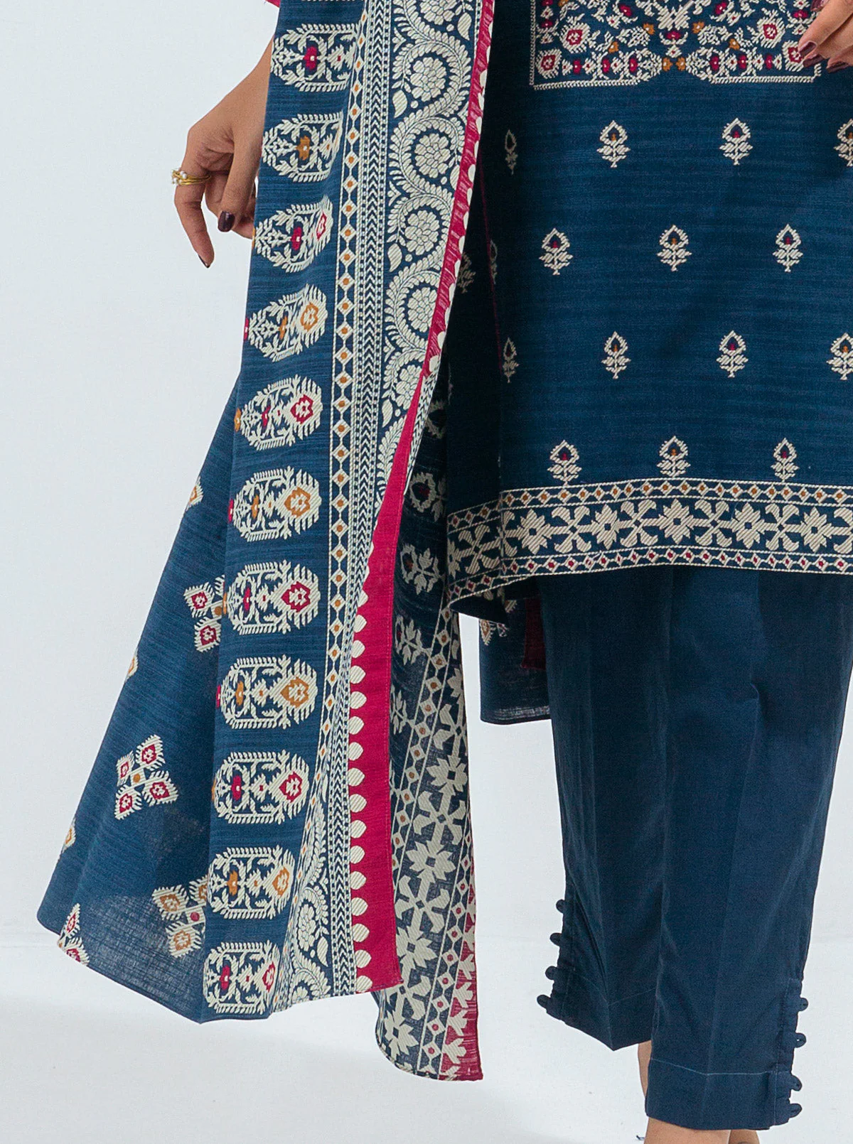 3 PIECE - PRINTED KHADDAR SUIT - BLUE BROCADE - Image 2