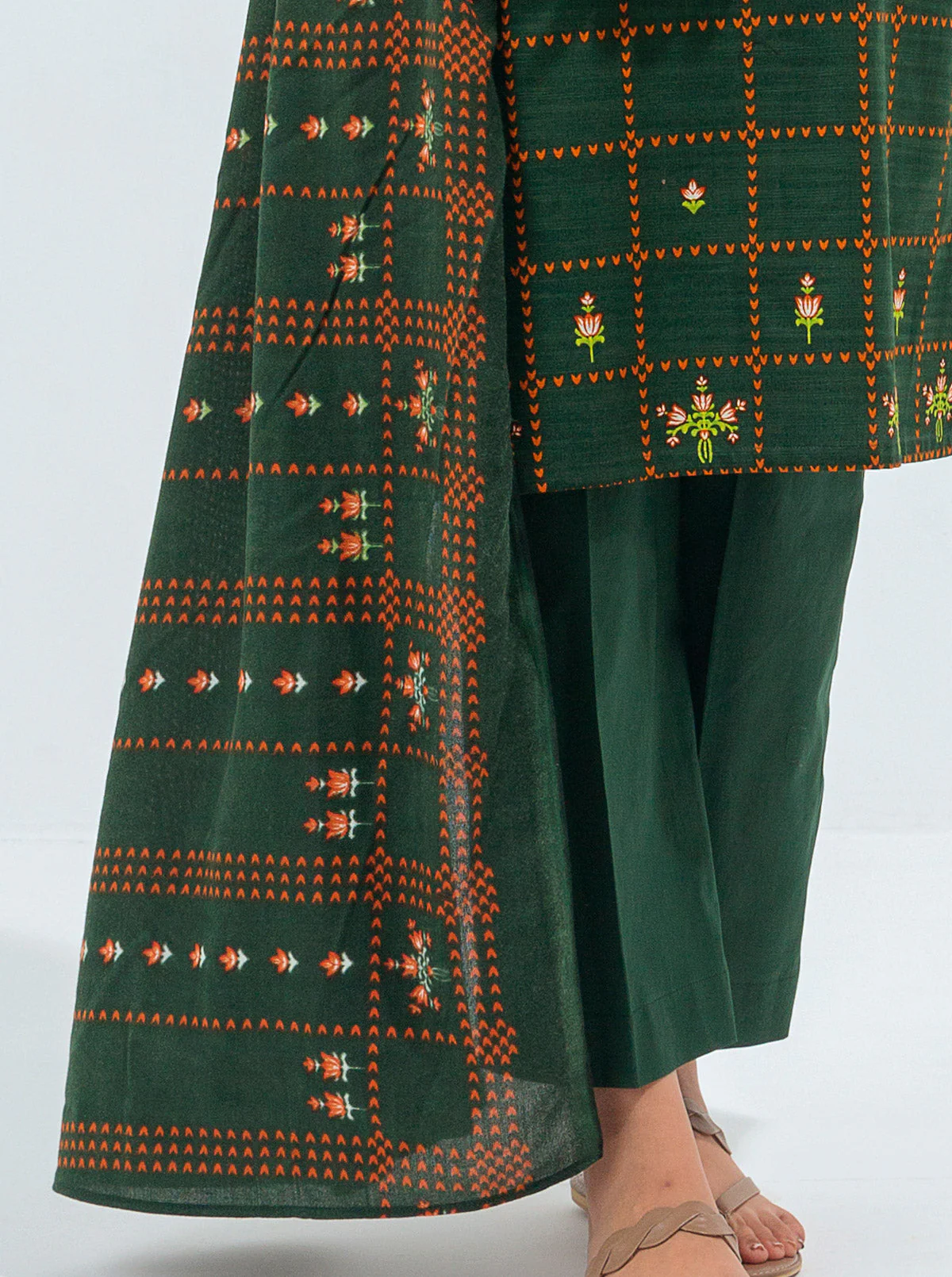 3 PIECE - PRINTED WITH SHAWL KHADDAR SUIT - VERDANT FIELDS - Image 2