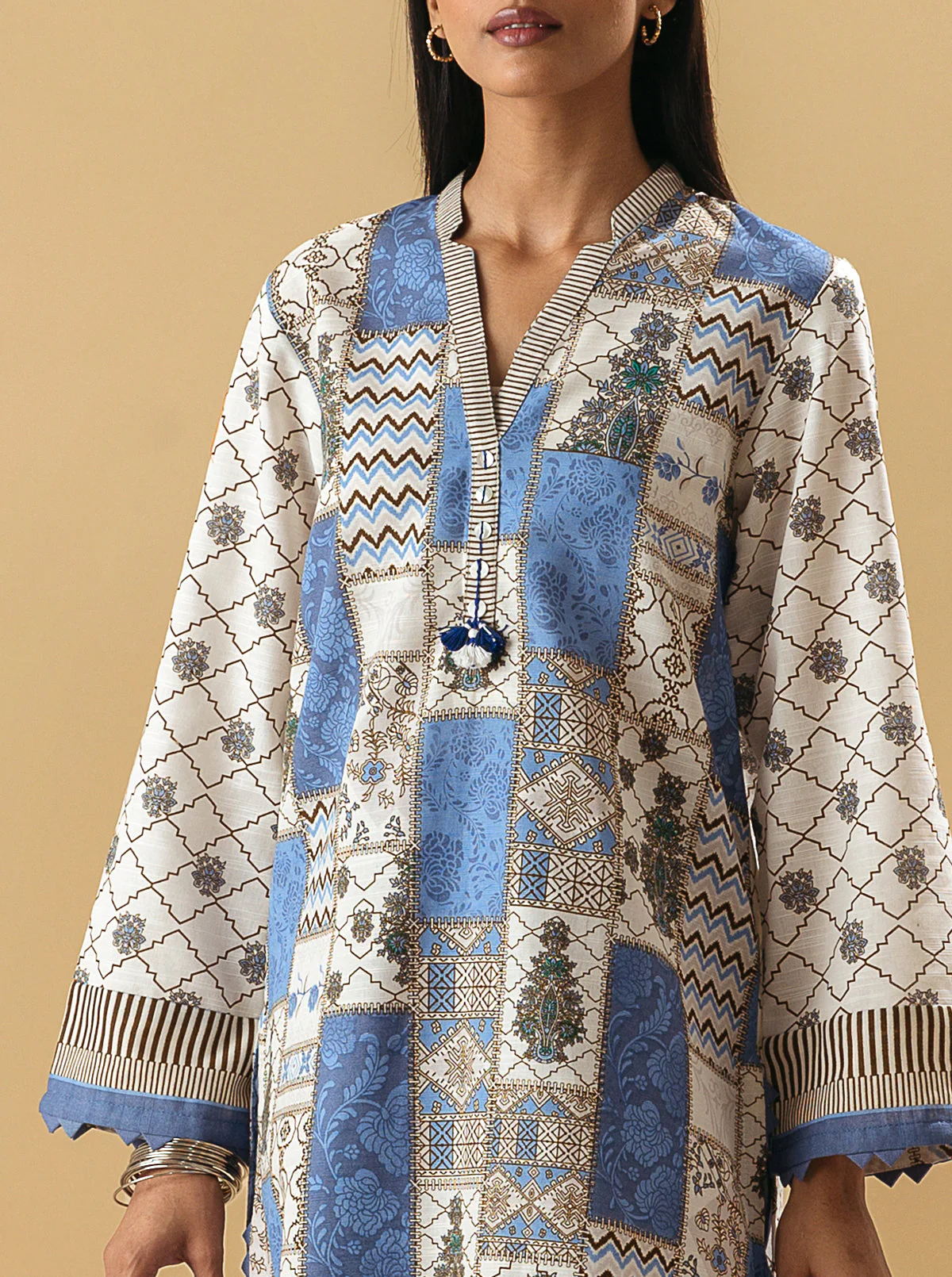 3 PIECE - PRINTED KHADDAR SUIT - PEARLED IVORY - Image 4