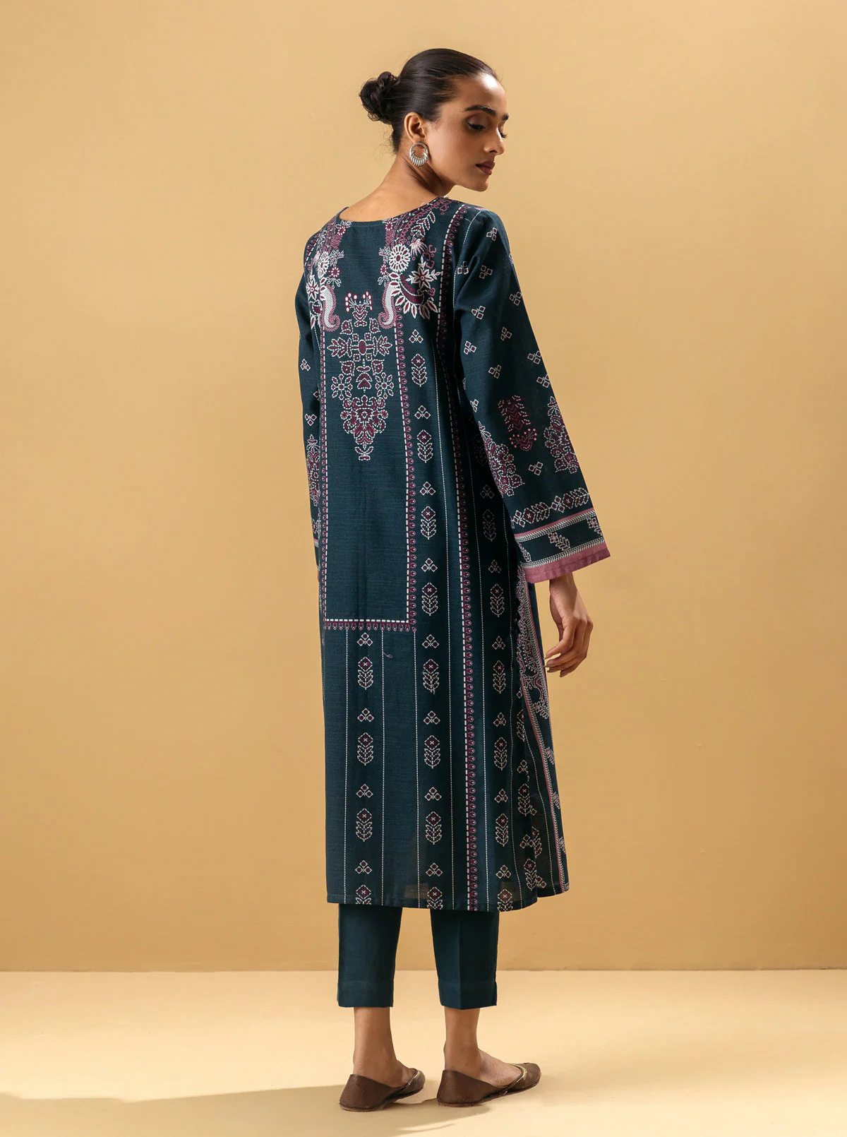 2 PIECE - PRINTED KHADDAR SUIT - MAJESTIC COAL - Image 4