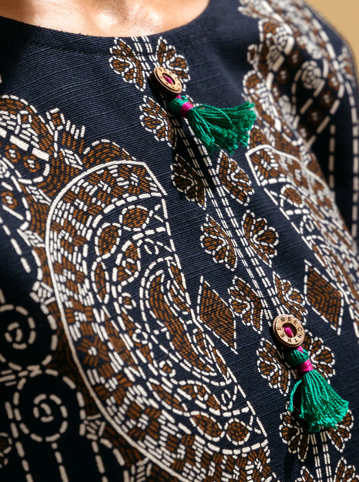 3 PIECE - PRINTED KHADDAR SUIT - DUSKY FLORID - Image 4