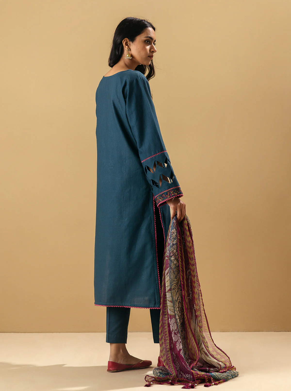 3 PIECE - EMBROIDERED KHADDAR SUIT - VEIDANT HEM - Image 6