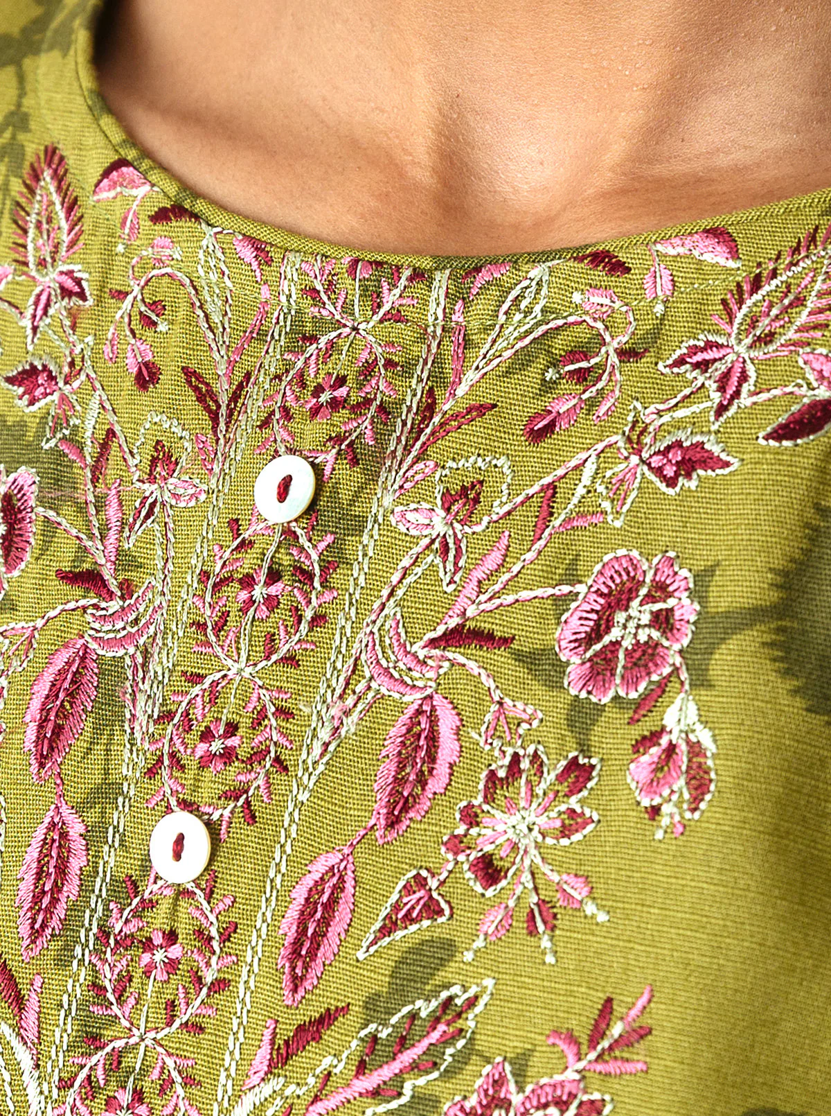 3 PIECE - EMBROIDERED KHADDAR SUIT - DUSKY BLOOM - Image 3