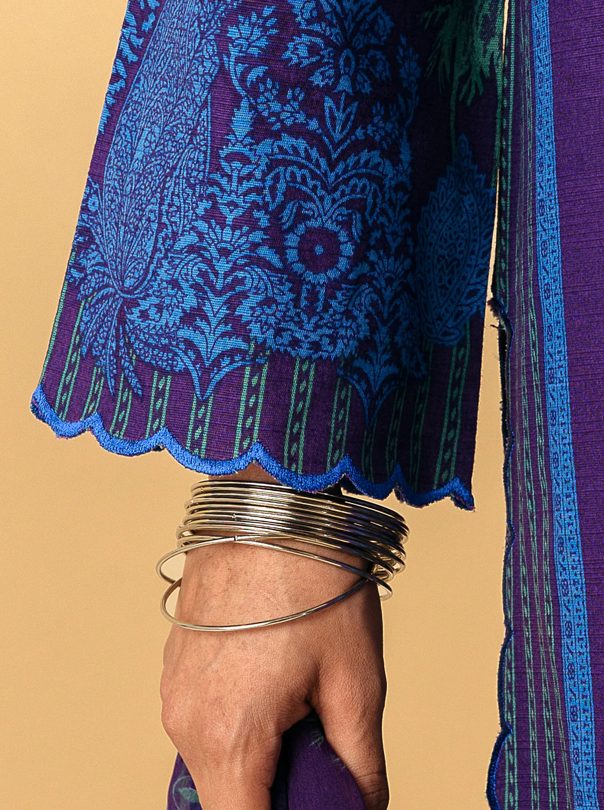 3 PIECE - PRINTED KHADDAR SUIT - MAJESTIC PLUM - Image 3