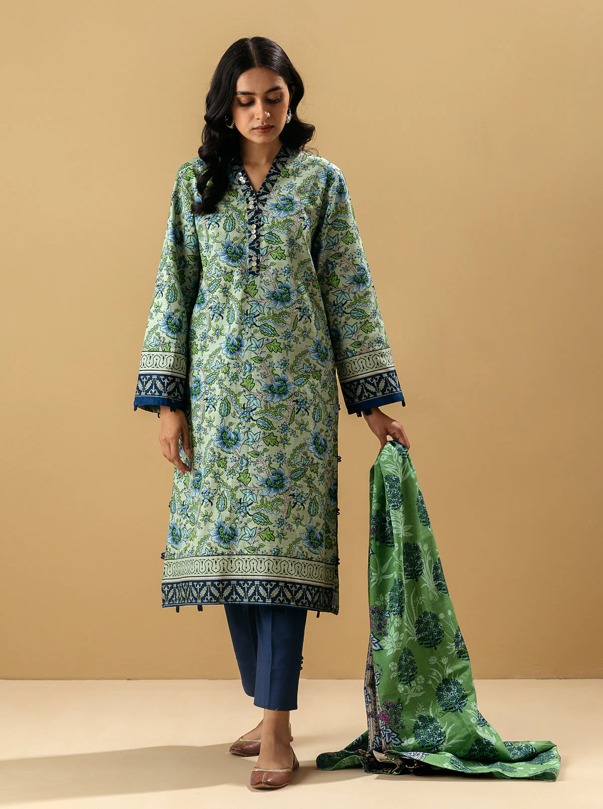 3 PIECE - PRINTED KHADDAR SUIT - VERDANT BLOOM - Image 3
