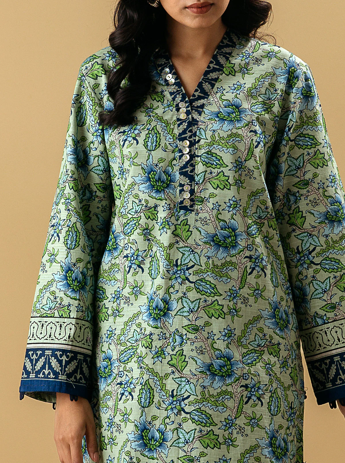 3 PIECE - PRINTED KHADDAR SUIT - VERDANT BLOOM - Image 4