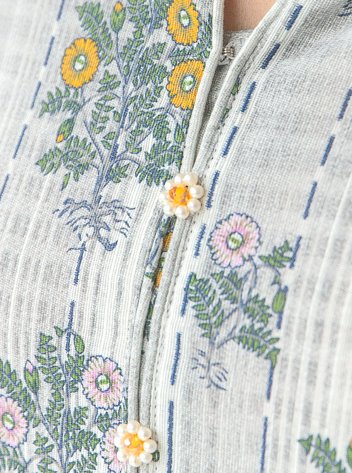 3 PIECE - PRINTED KHADDAR SUIT - CONCRETE IMAGINATION - Image 4