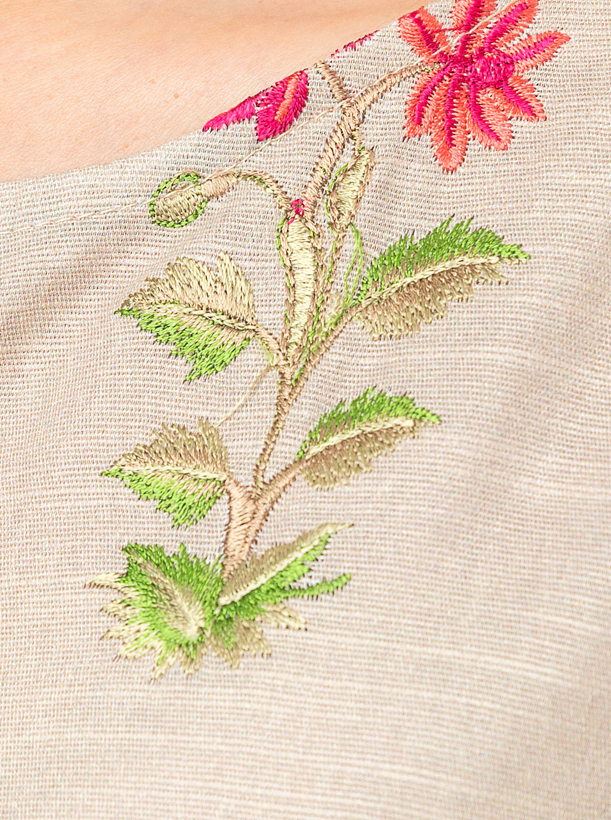 3 PIECE - EMBROIDERED KHADDAR SUIT - ELEGANT IVORY - Image 4