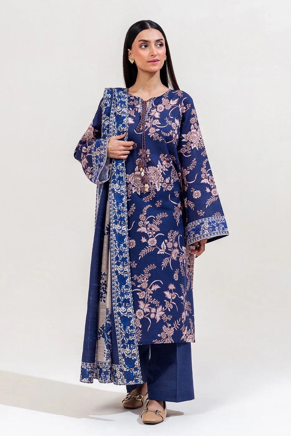 3 PIECE PRINTED KHADDAR SUIT-BERRY BLOOM (UNSTITCHED) - Image 2