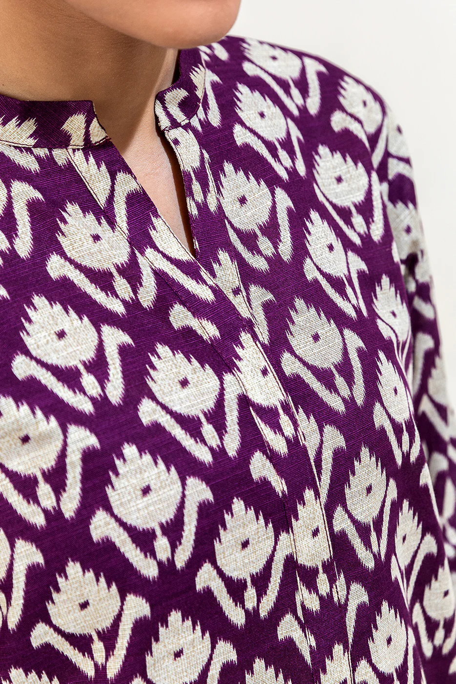 2 PIECE PRINTED KHADDAR SUIT-RAISIN BLISS (UNSTITCHED) - Image 4
