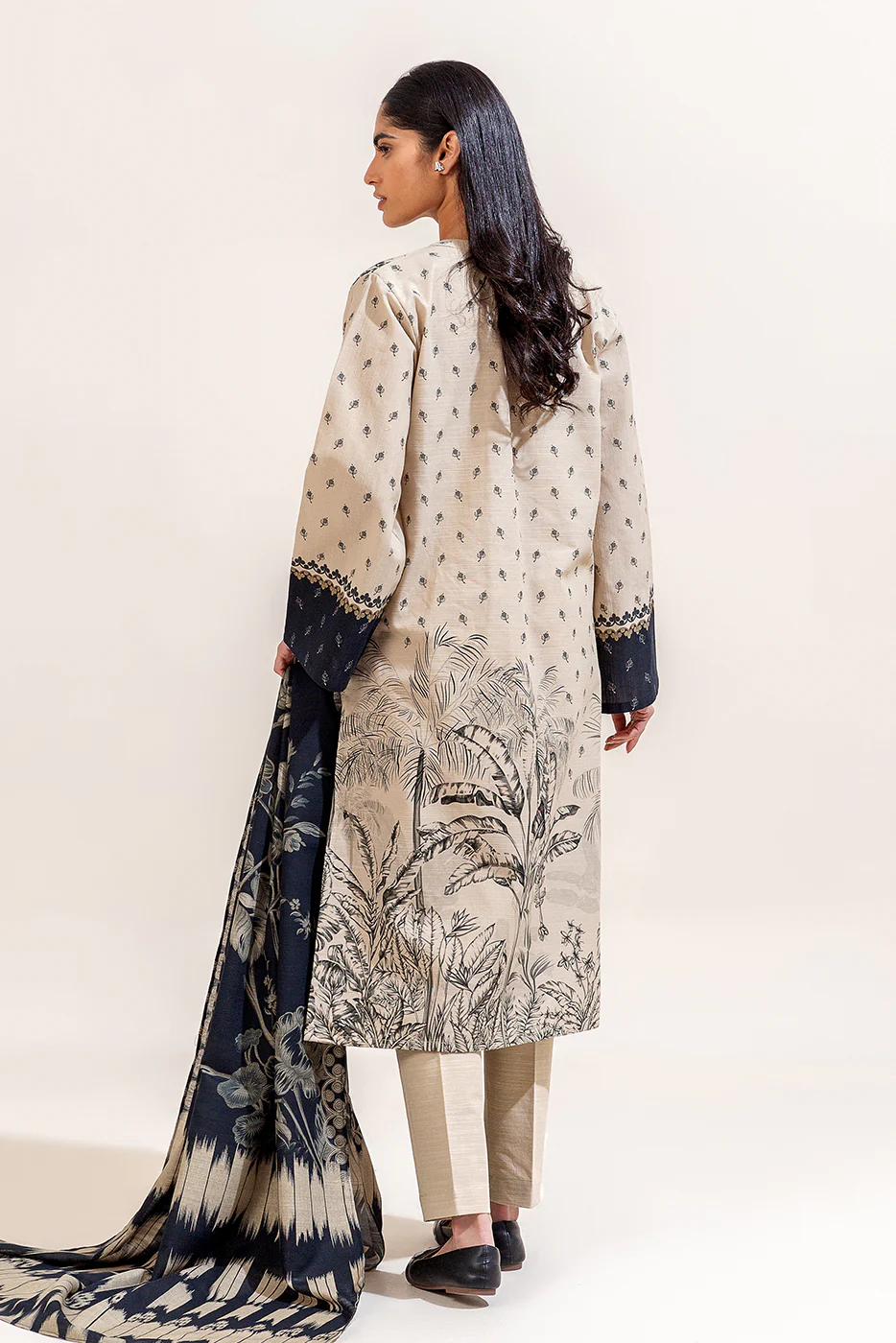 3 PIECE PRINTED KHADDAR SUIT-MYSTIC JUNGLE (UNSTITCHED) - Image 3