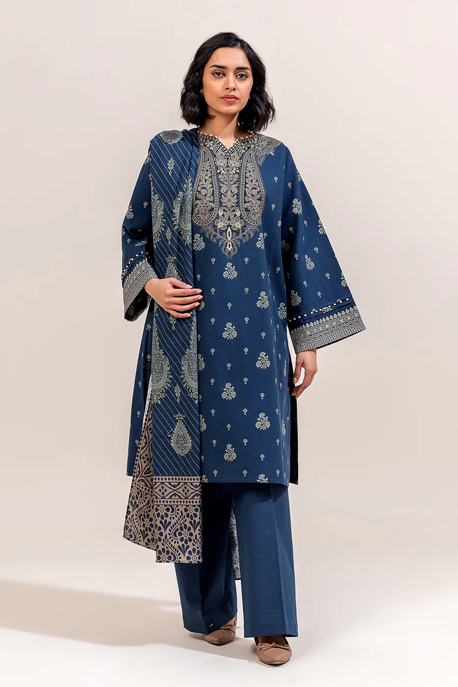 3 PIECE PRINTED KHADDAR SUIT-PRUSSIAN AURA (UNSTITCHED) - Image 2