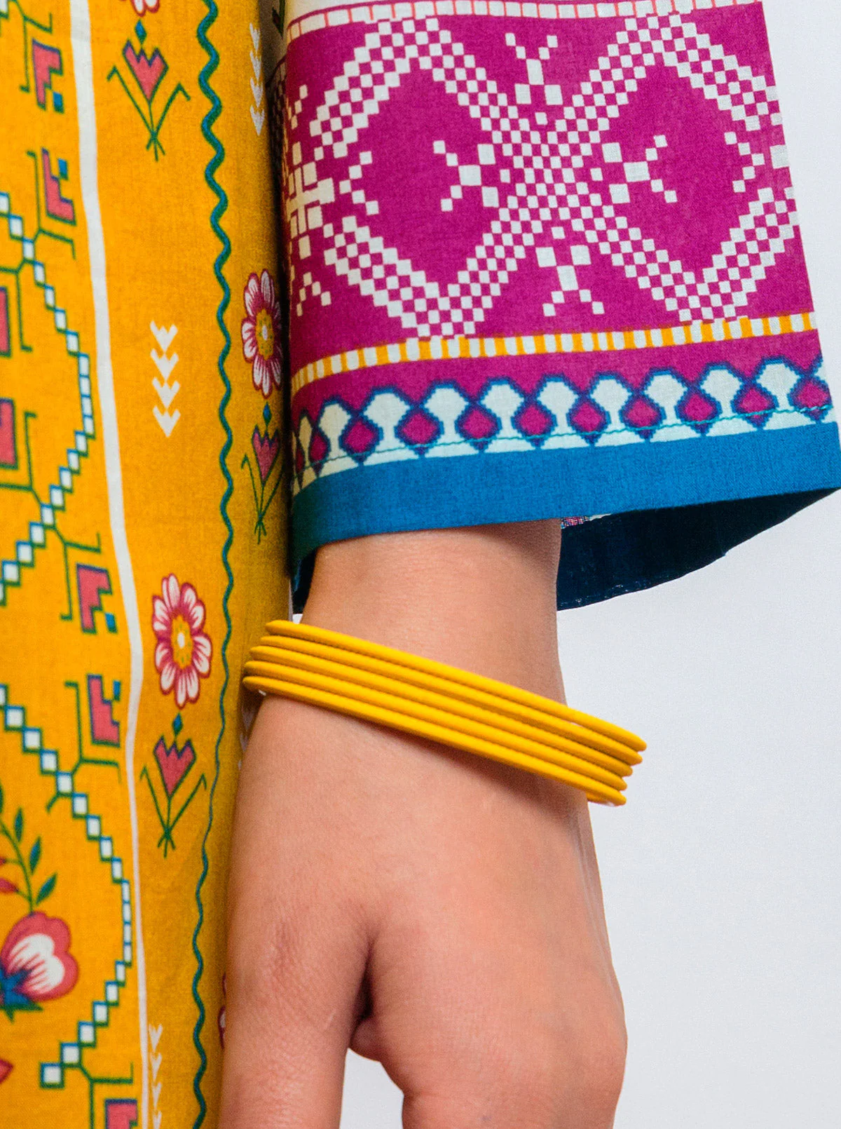 3 PIECE - PRINTED LAWN SUIT - MUSTARD FLORAL - Image 4