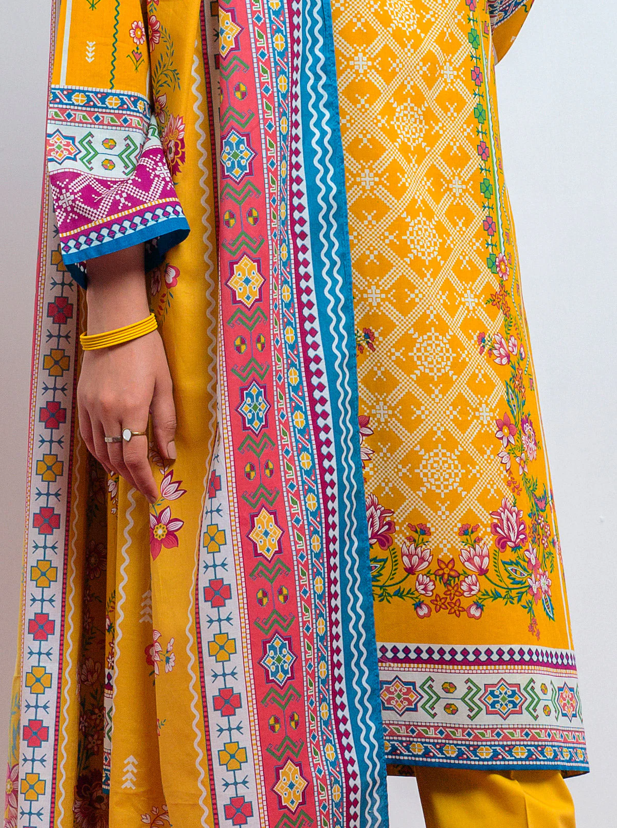 3 PIECE - PRINTED LAWN SUIT - MUSTARD FLORAL - Image 7