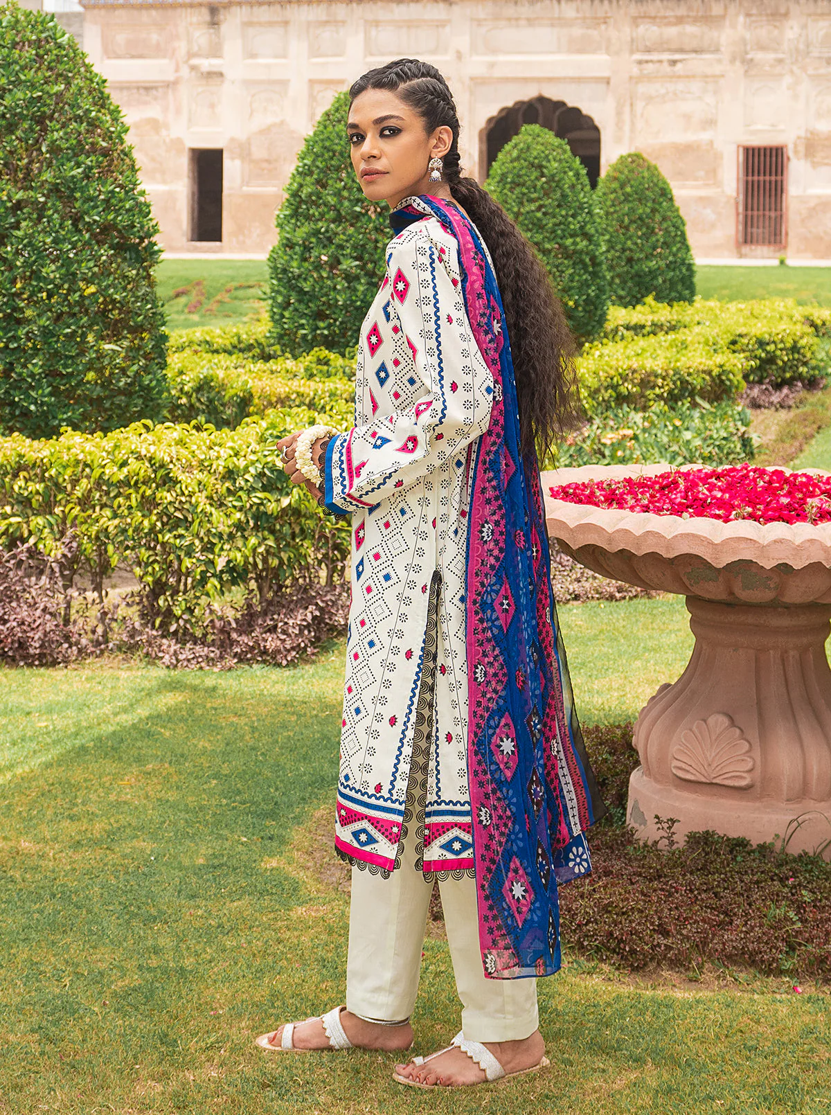 3 PIECE - PRINTED LAWN SUIT - GEOMETRIC AURORA - Image 3
