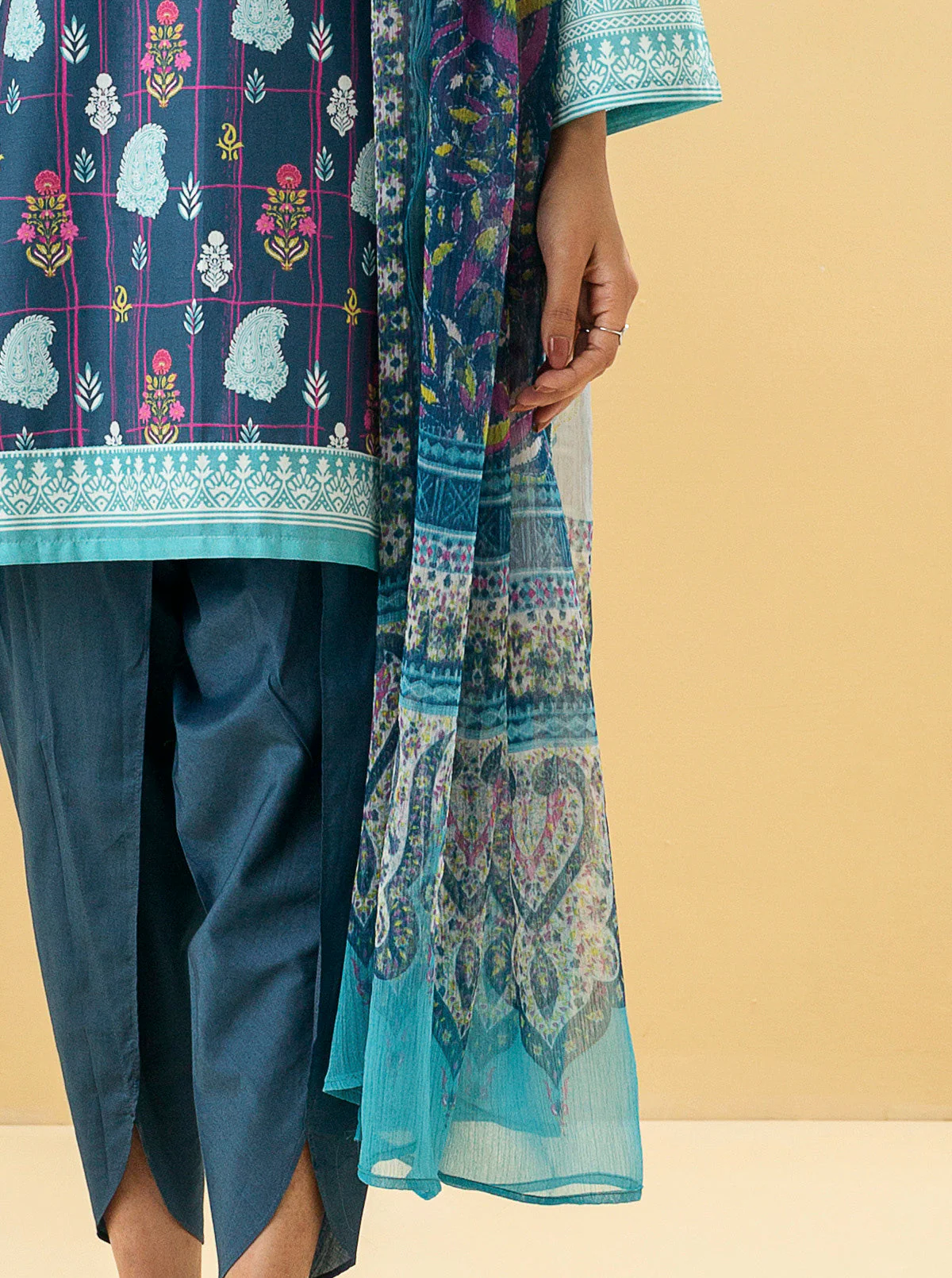 2 PIECE - PRINTED LAWN SUIT - MAZARINE BLUE - Image 2