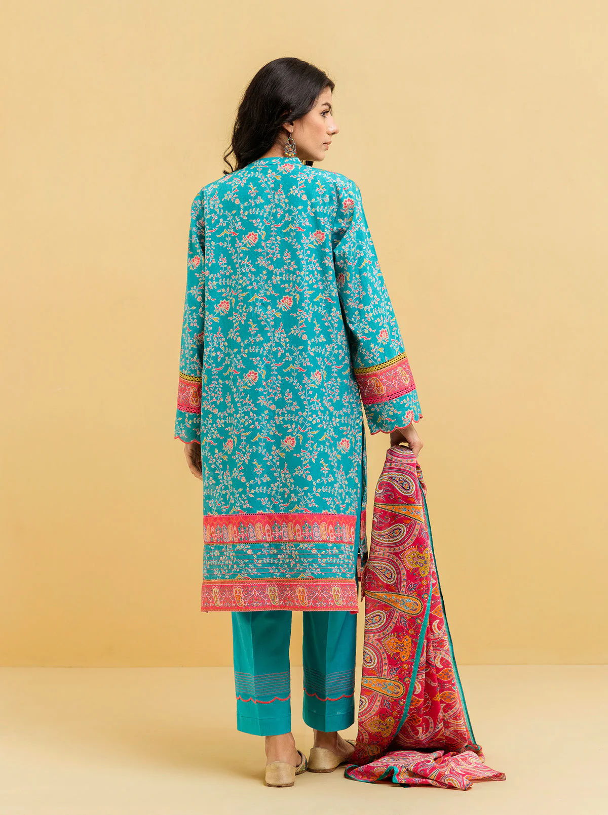 2 PIECE - PRINTED LAWN SUIT - MAGICAL FLORALS - Image 6