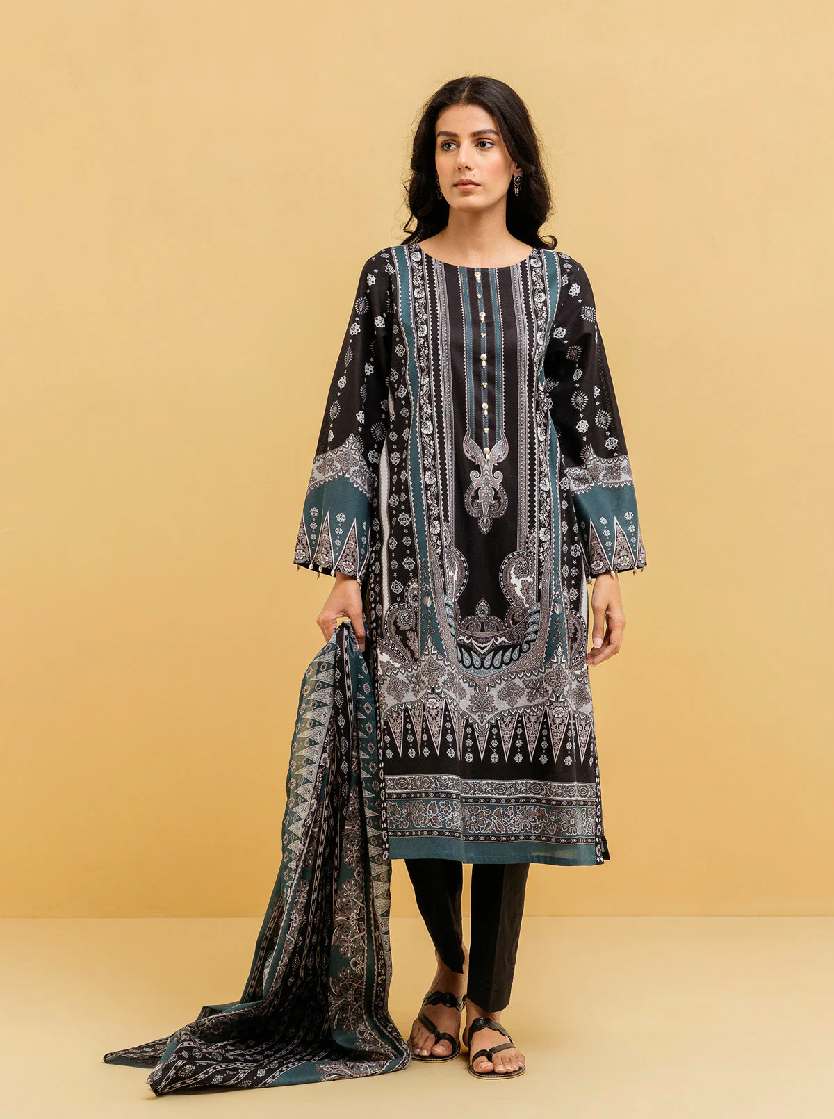 2 PIECE - PRINTED LAWN SUIT - BLACK NOSTALGIA - Image 3