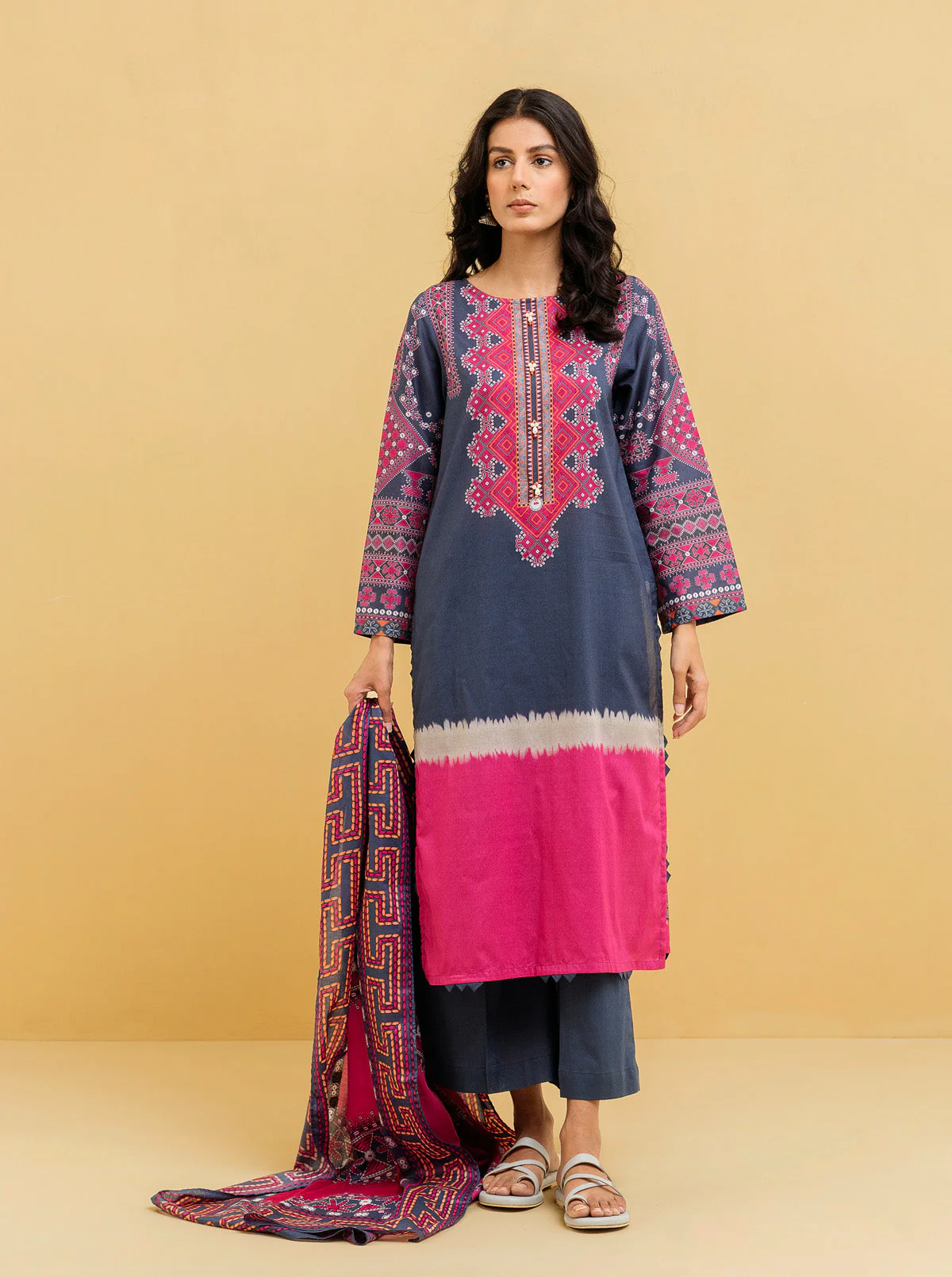 3 PIECE - PRINTED LAWN SUIT - BASHFUL BLUE - Image 3