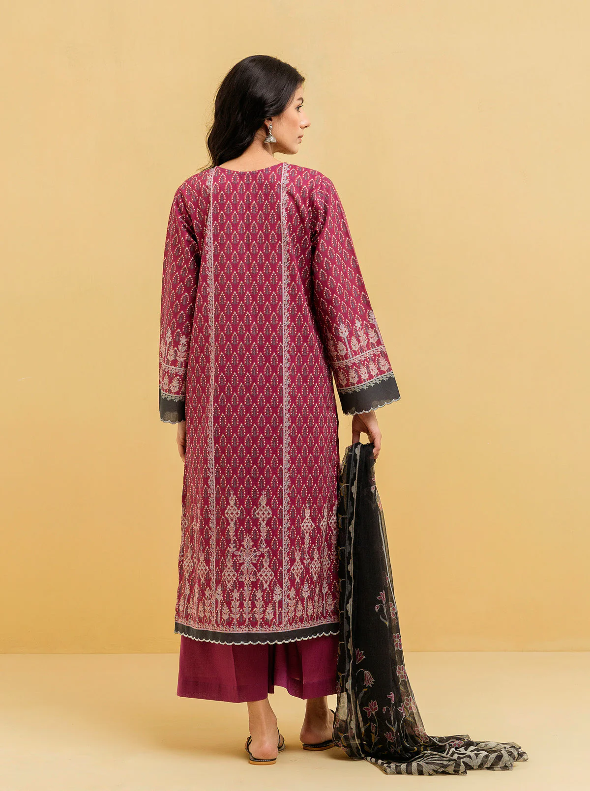 3 PIECE - PRINTED LAWN SUIT - DIVINITY FLORAL - Image 6
