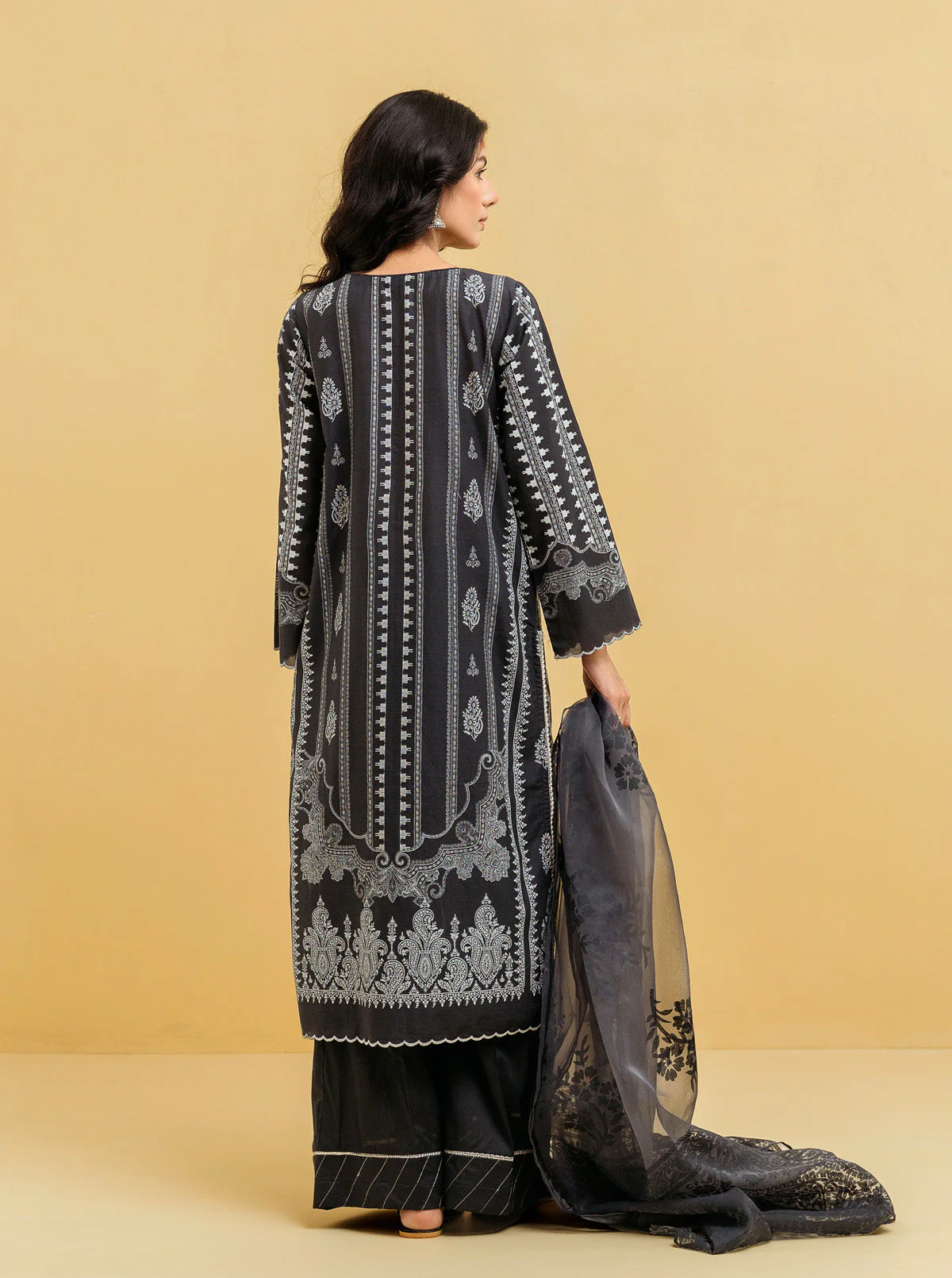 3 PIECE - EMBROIDERED LAWN SUIT - MIDNIGHT DUST - Image 6