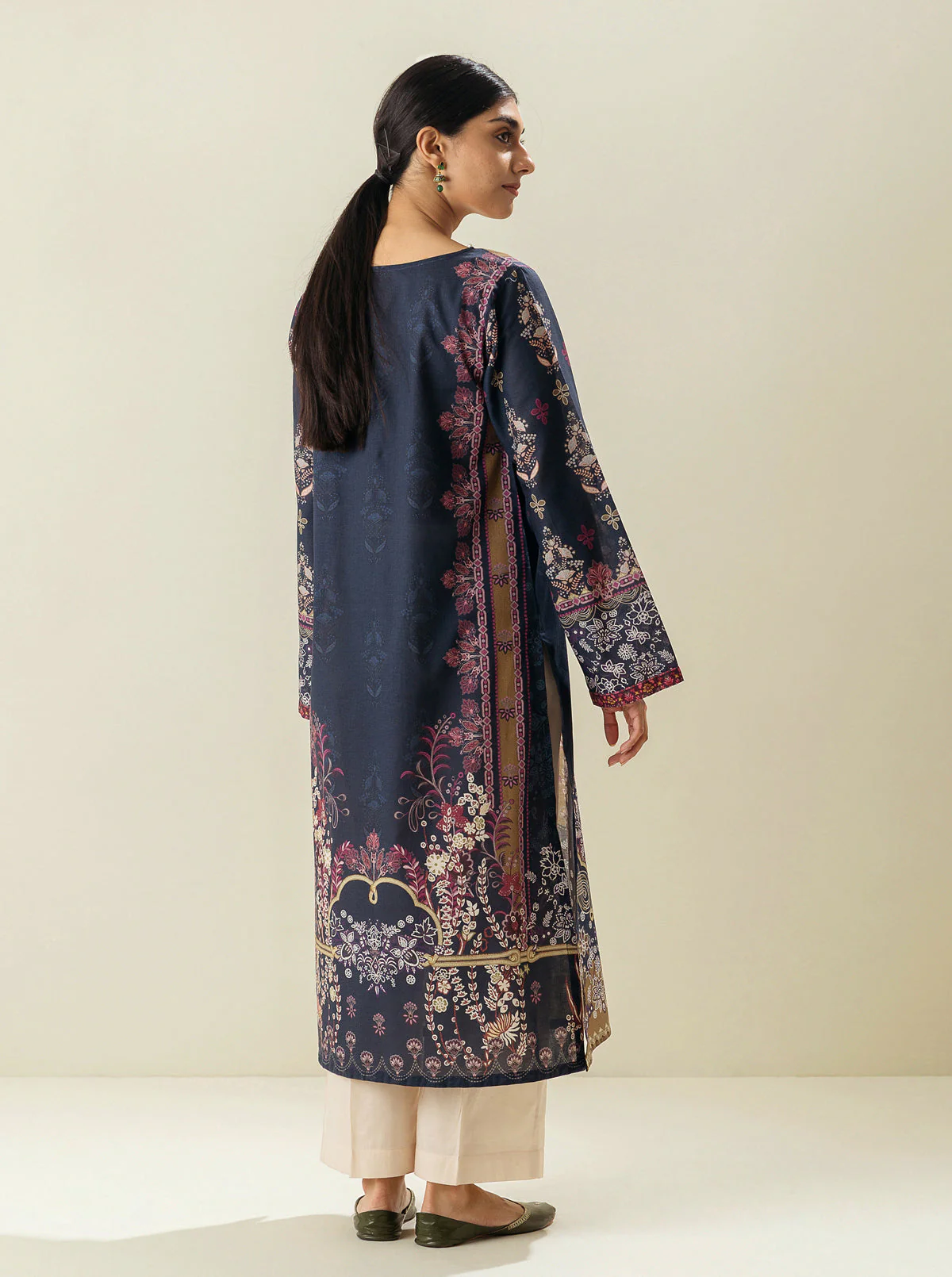1 PIECE - PRINTED LAWN SHIRT - BEAUTIFUL CONSTRUCTS - Image 2