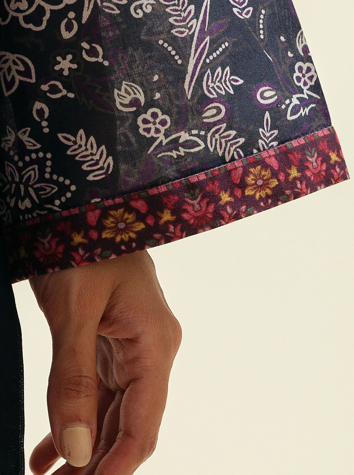 1 PIECE - PRINTED LAWN SHIRT - BEAUTIFUL CONSTRUCTS - Image 3