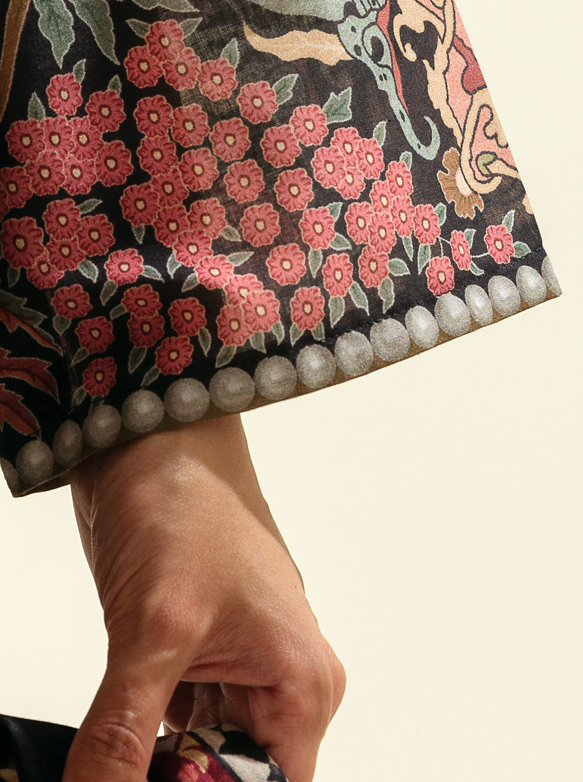 3 PIECE - PRINTED LAWN SUIT - FINE TRADITIONS - Image 5